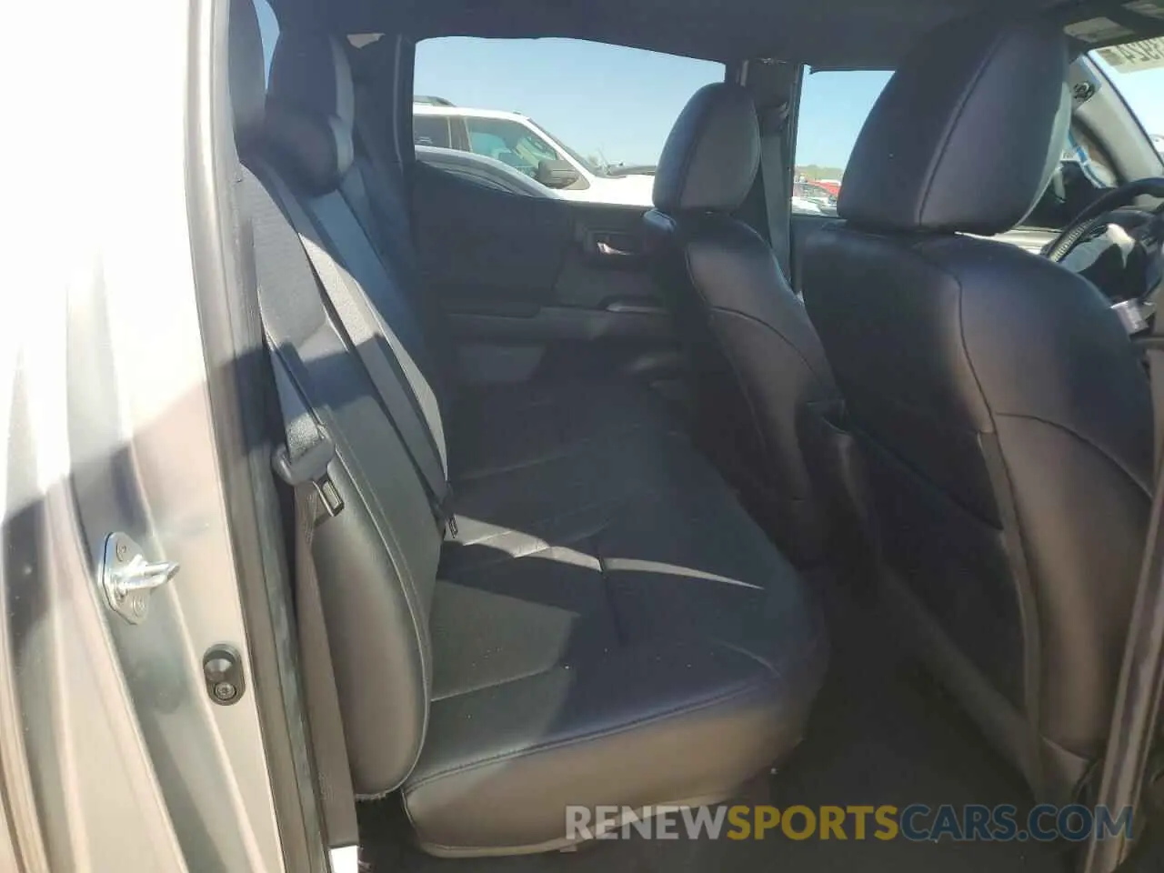 10 fotografías del automóvil dañado 3TMCZ5AN4PM541537 TOYOTA TACOMA 2023