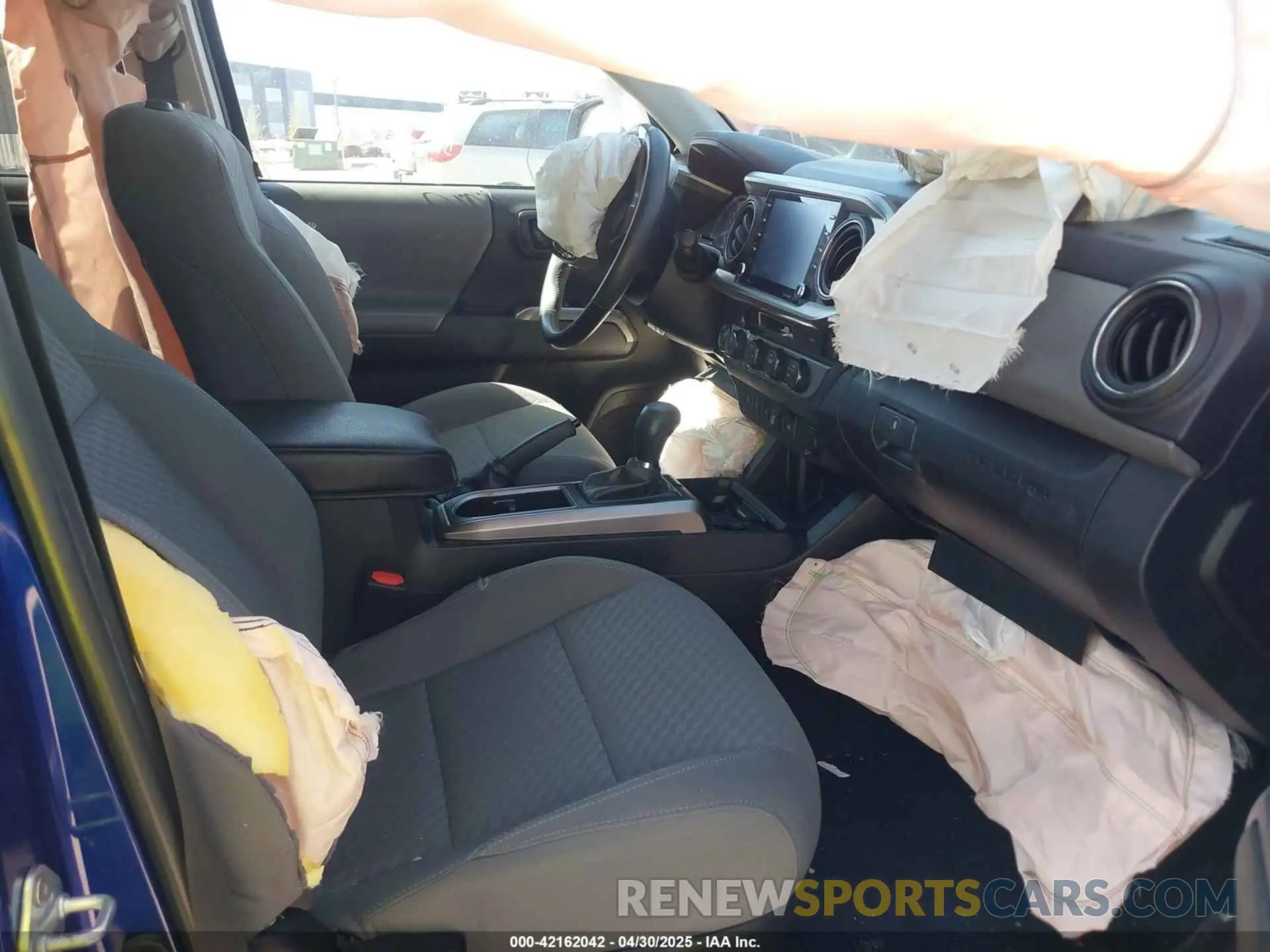5 fotografías del automóvil dañado 3TMCZ5AN4PM573372 TOYOTA TACOMA 2023