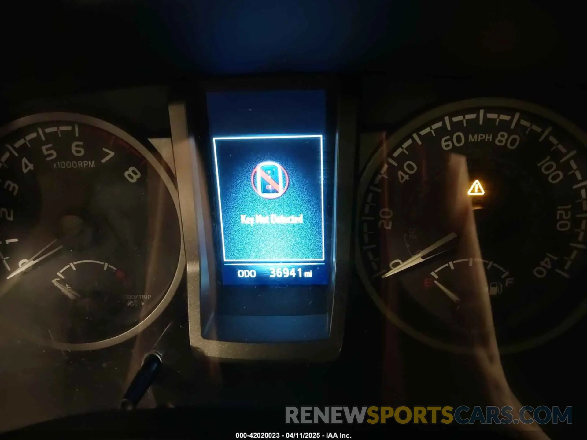 7 fotografías del automóvil dañado 3TMCZ5AN4PM597509 TOYOTA TACOMA 2023