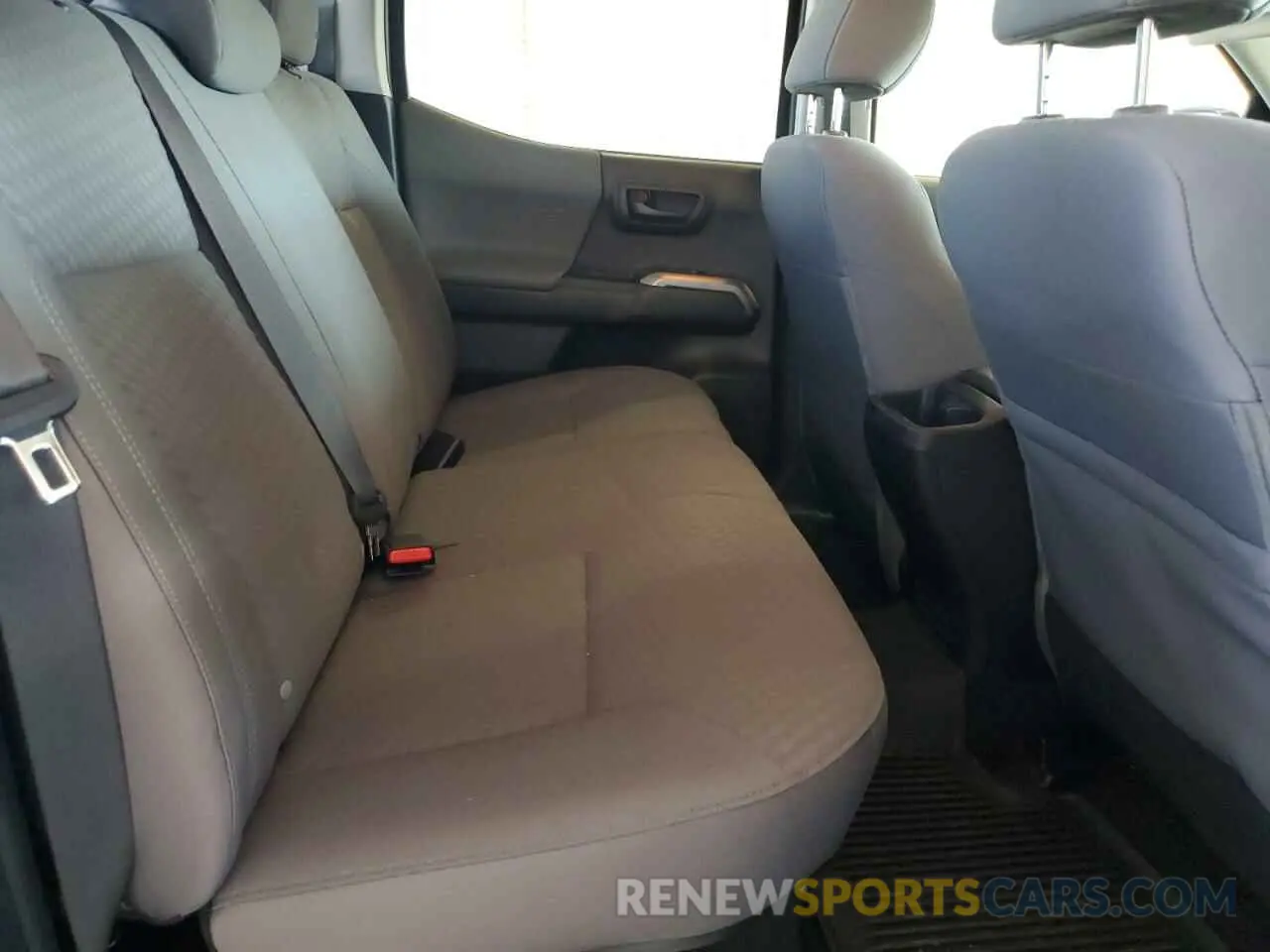 10 fotografías del automóvil dañado 3TMCZ5AN4PM599664 TOYOTA TACOMA 2023