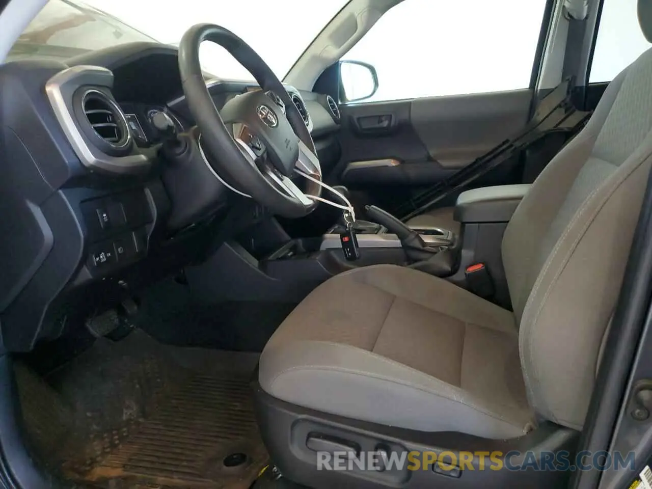 7 fotografías del automóvil dañado 3TMCZ5AN4PM599664 TOYOTA TACOMA 2023