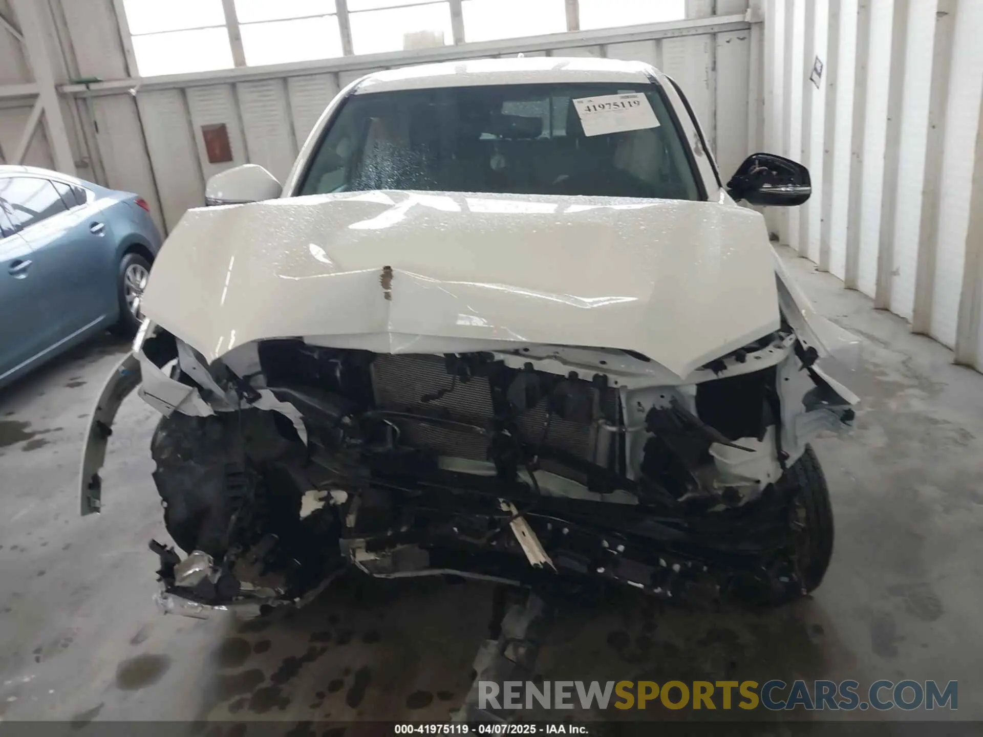 12 fotografías del automóvil dañado 3TMCZ5AN4PM643095 TOYOTA TACOMA 2023