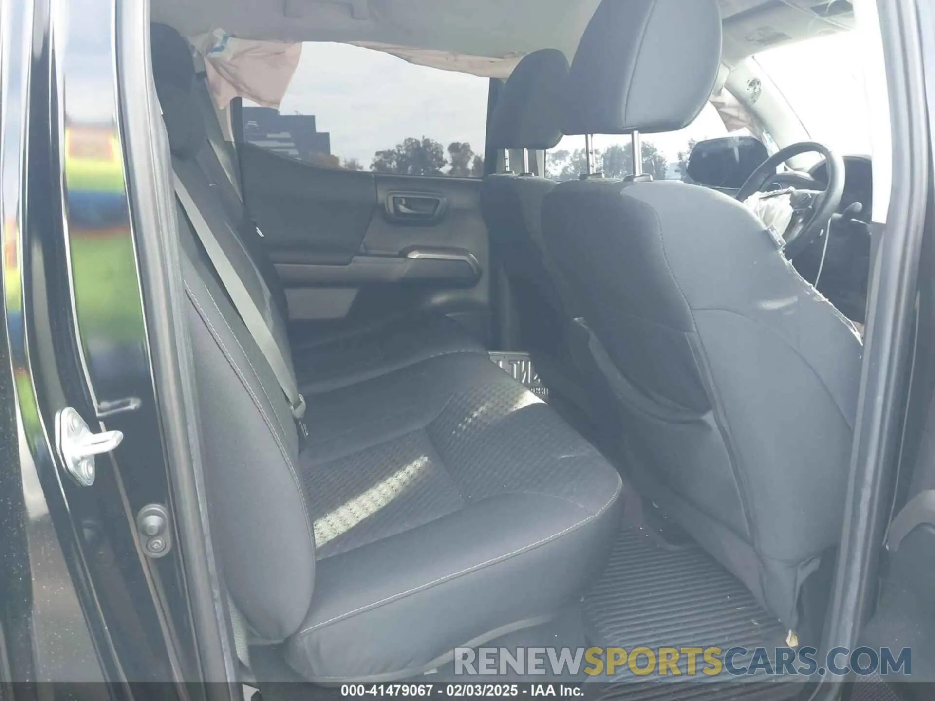 8 fotografías del automóvil dañado 3TMCZ5AN5PM533379 TOYOTA TACOMA 2023