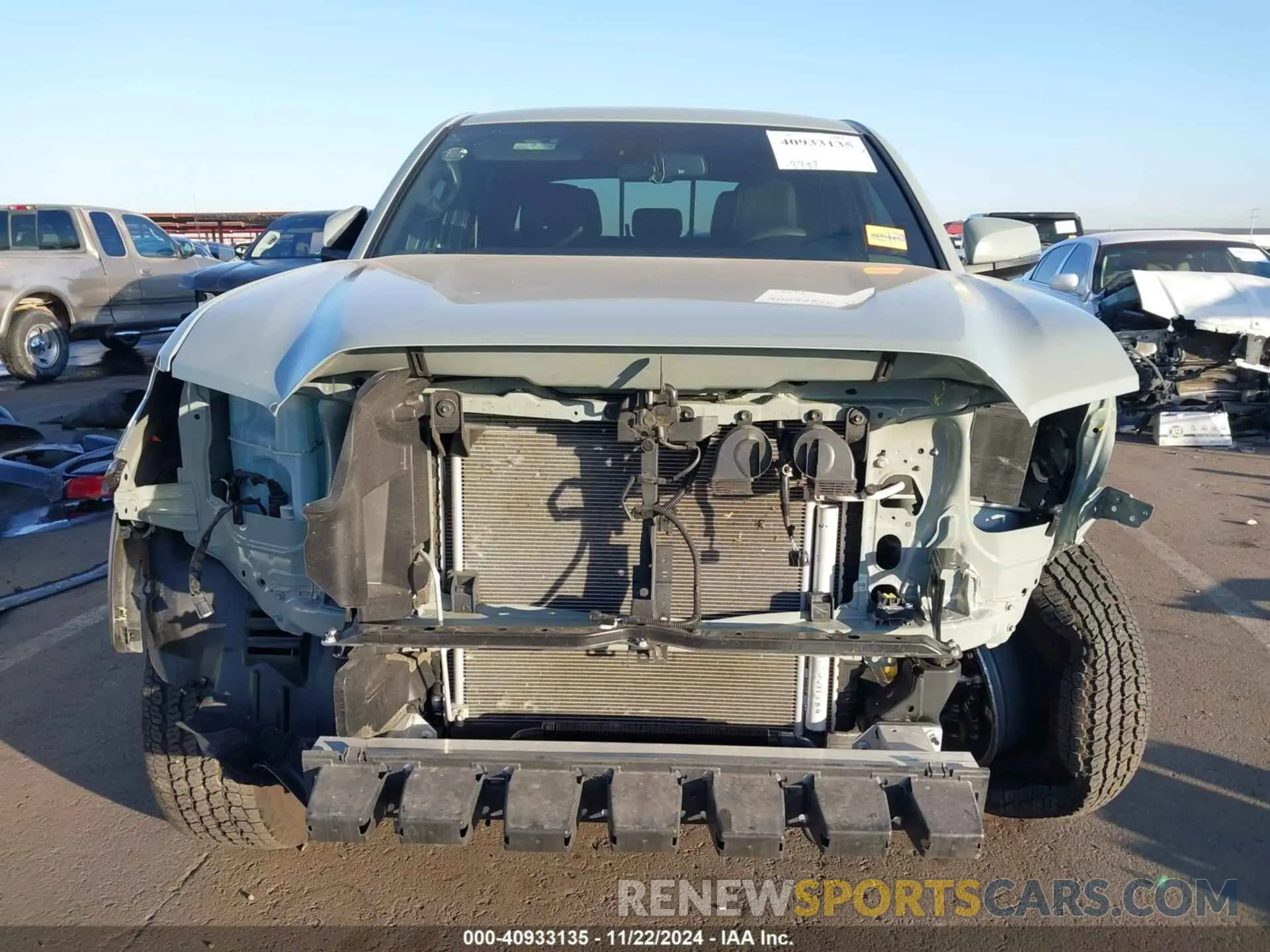 13 fotografías del automóvil dañado 3TMCZ5AN5PM553308 TOYOTA TACOMA 2023