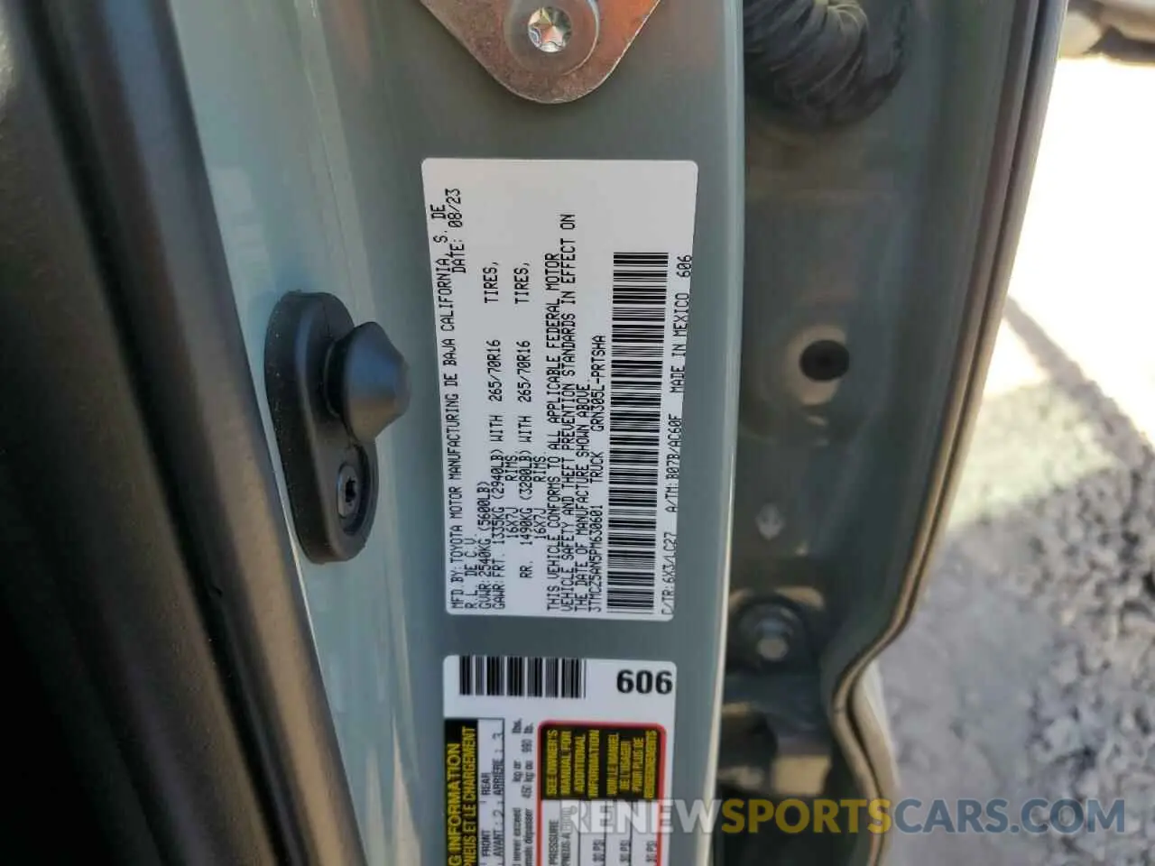 12 fotografías del automóvil dañado 3TMCZ5AN5PM630601 TOYOTA TACOMA 2023