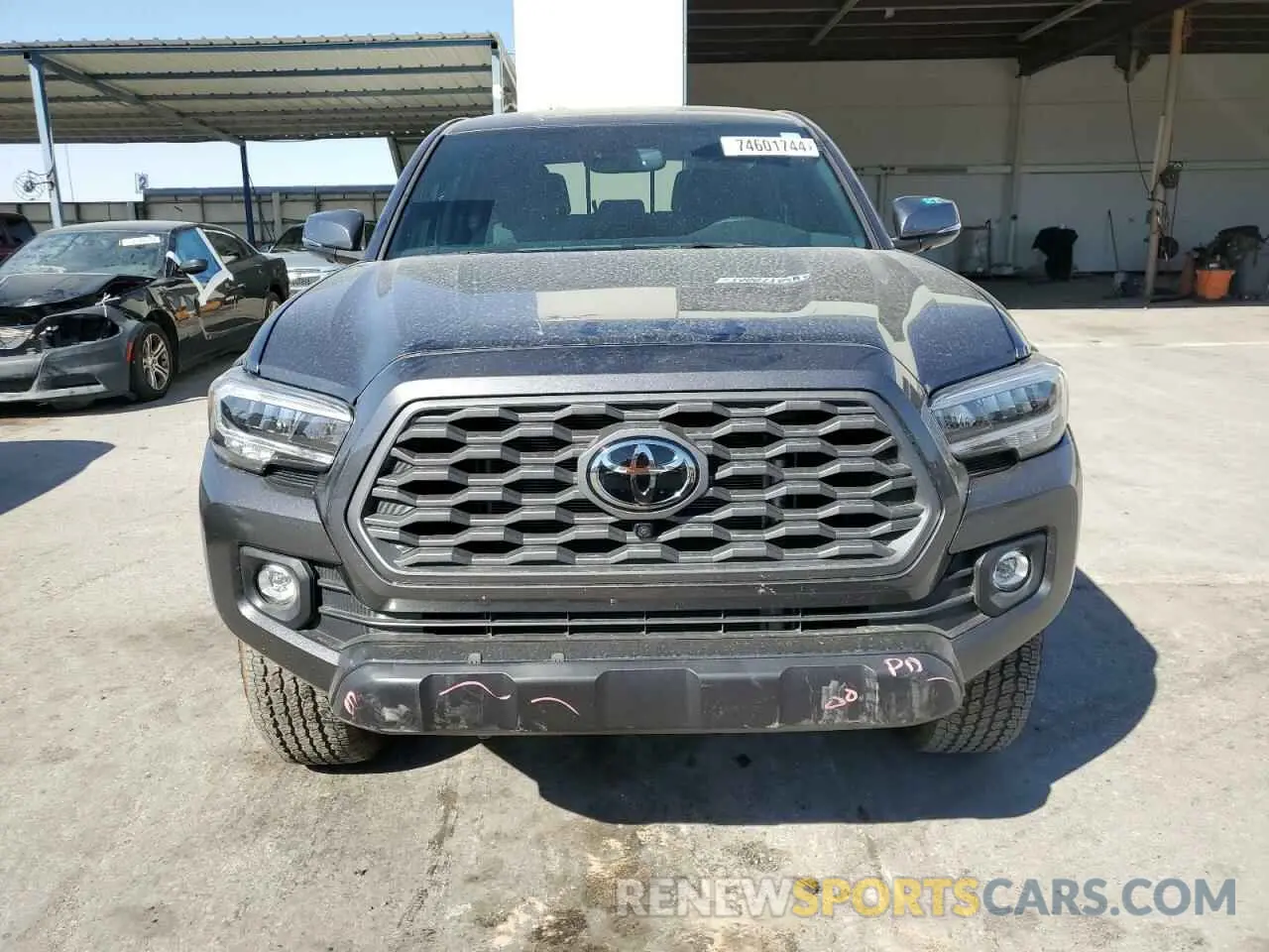 5 fotografías del automóvil dañado 3TMCZ5AN5PM634180 TOYOTA TACOMA 2023