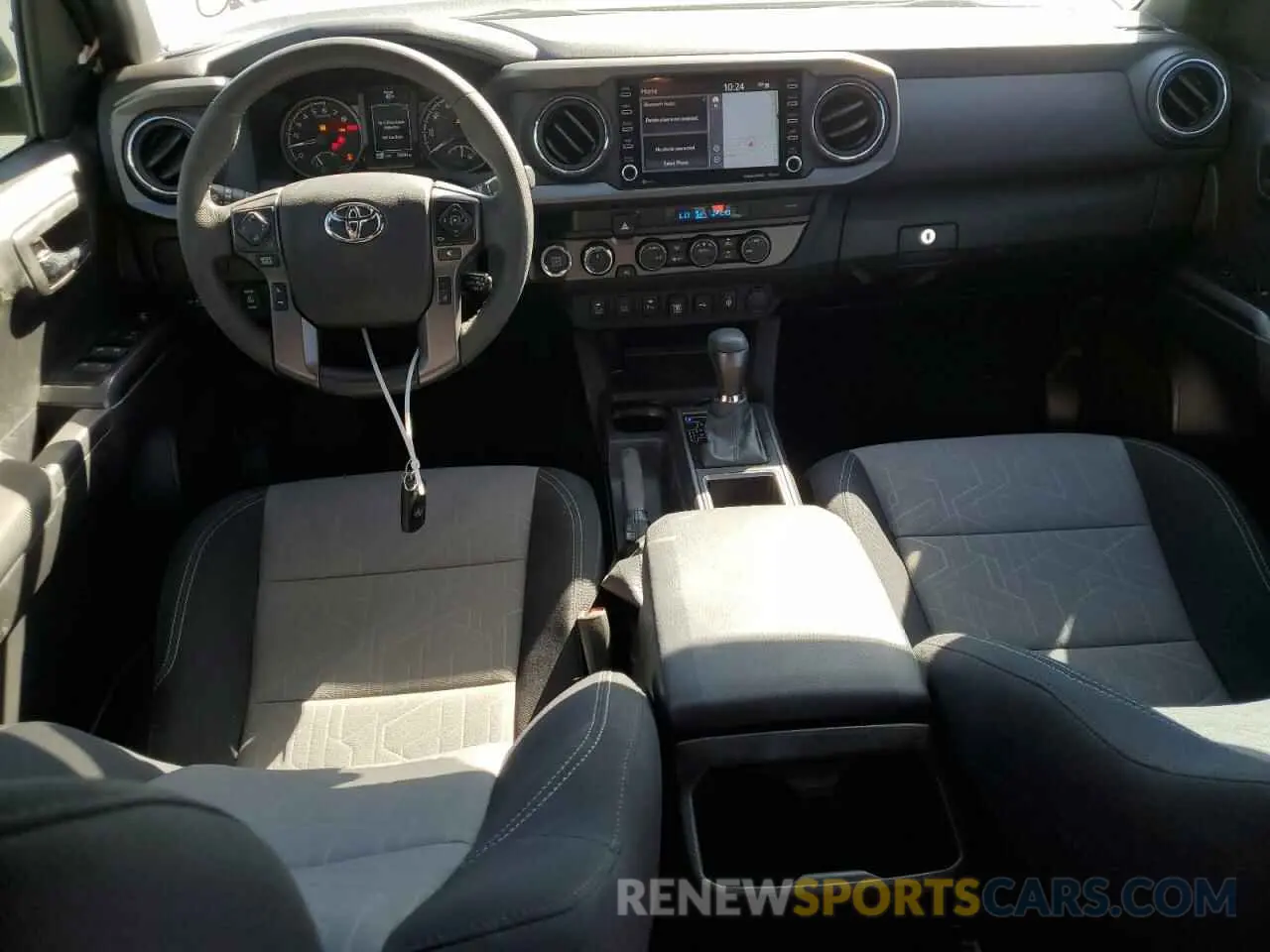 8 fotografías del automóvil dañado 3TMCZ5AN5PM634180 TOYOTA TACOMA 2023