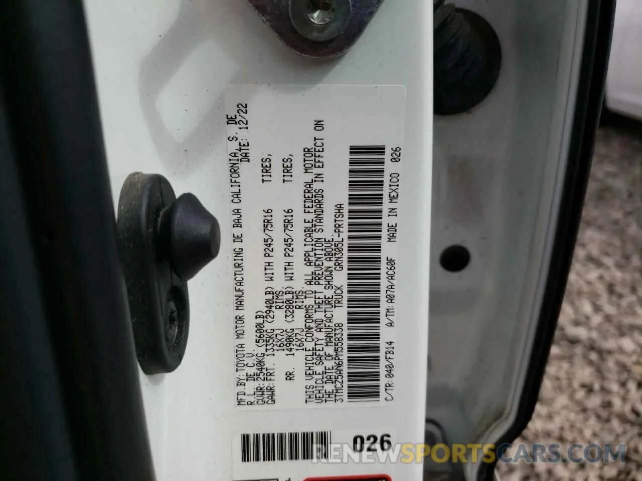 12 fotografías del automóvil dañado 3TMCZ5AN6PM558338 TOYOTA TACOMA 2023