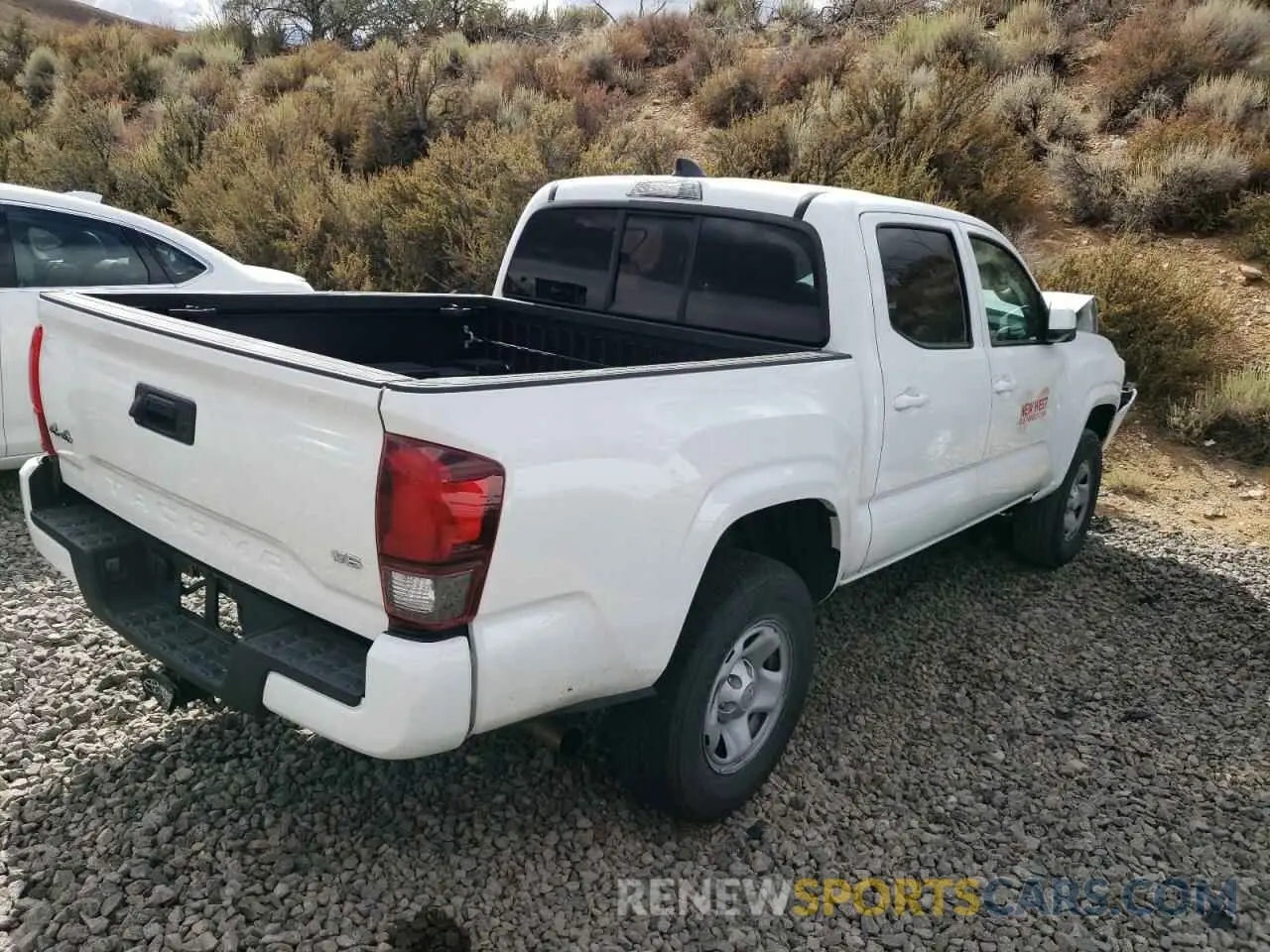 3 fotografías del automóvil dañado 3TMCZ5AN6PM558338 TOYOTA TACOMA 2023