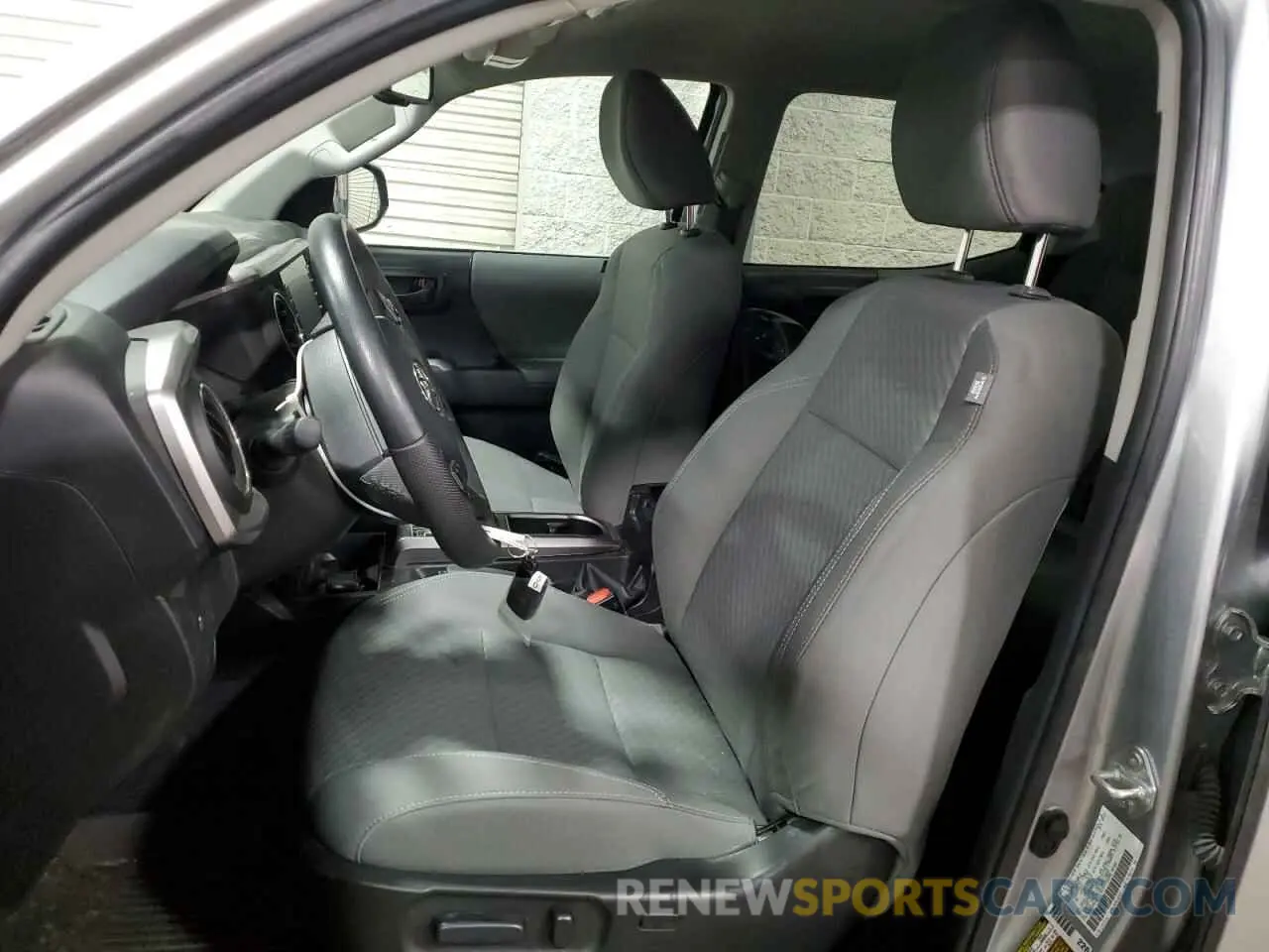 7 fotografías del automóvil dañado 3TMCZ5AN6PM596622 TOYOTA TACOMA 2023