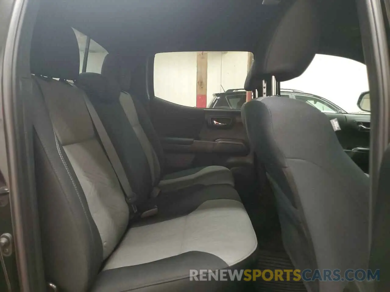 10 fotografías del automóvil dañado 3TMCZ5AN6PM646225 TOYOTA TACOMA 2023