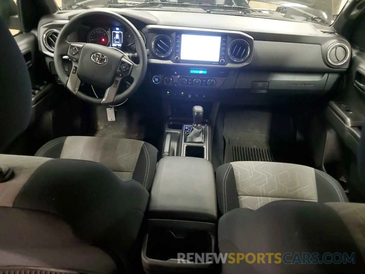 8 fotografías del automóvil dañado 3TMCZ5AN6PM646225 TOYOTA TACOMA 2023