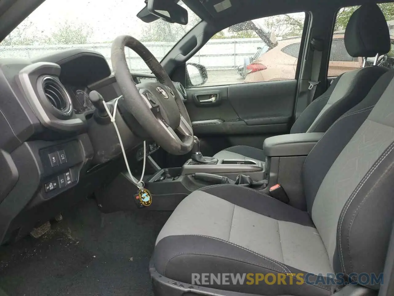 7 fotografías del automóvil dañado 3TMCZ5AN7PM552919 TOYOTA TACOMA 2023