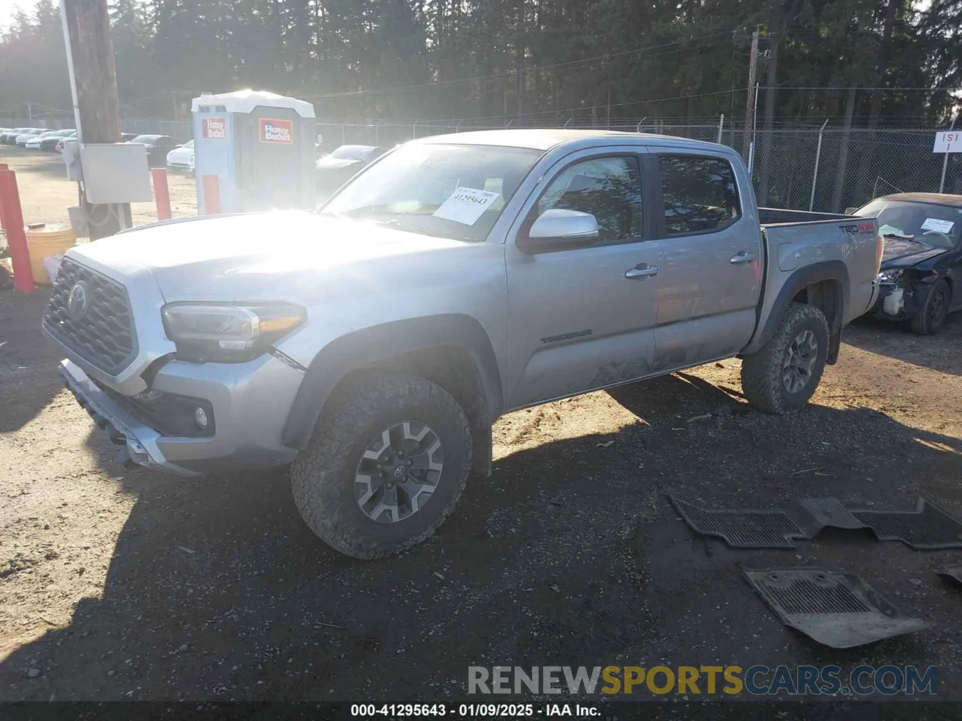 2 fotografías del automóvil dañado 3TMCZ5AN7PM559224 TOYOTA TACOMA 2023