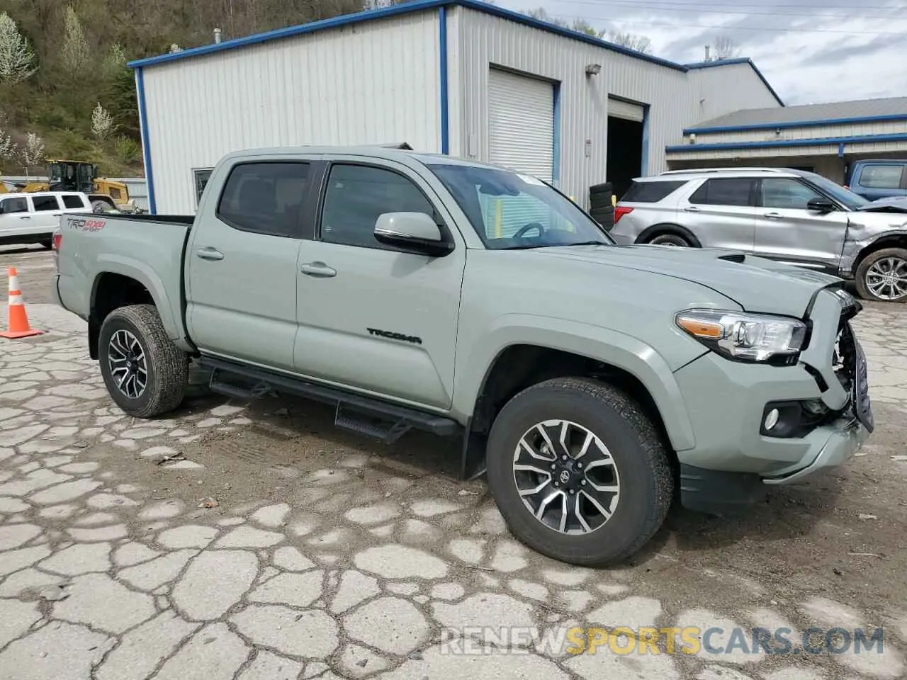 4 fotografías del automóvil dañado 3TMCZ5AN7PM565623 TOYOTA TACOMA 2023