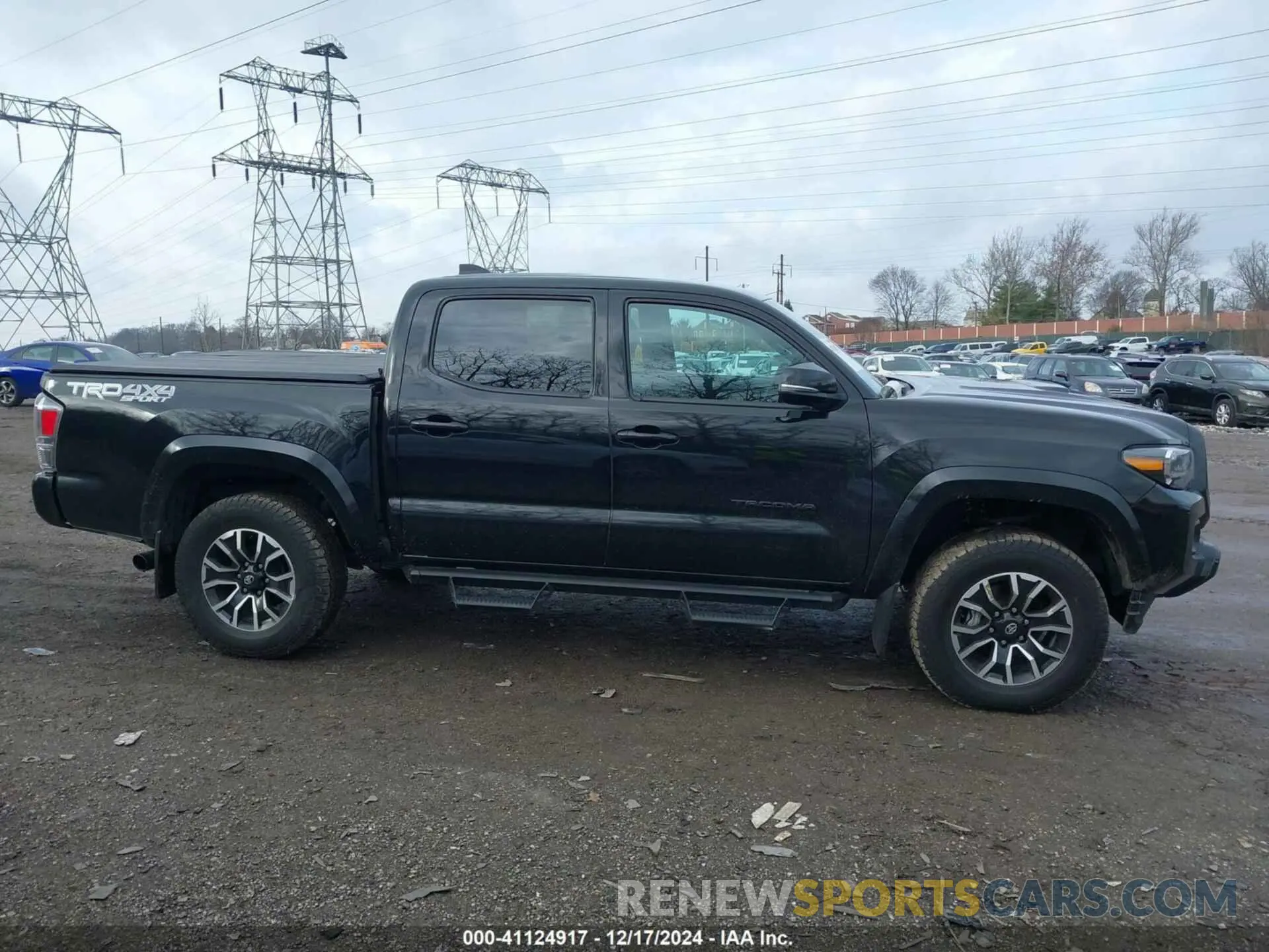 13 fotografías del automóvil dañado 3TMCZ5AN7PM569882 TOYOTA TACOMA 2023