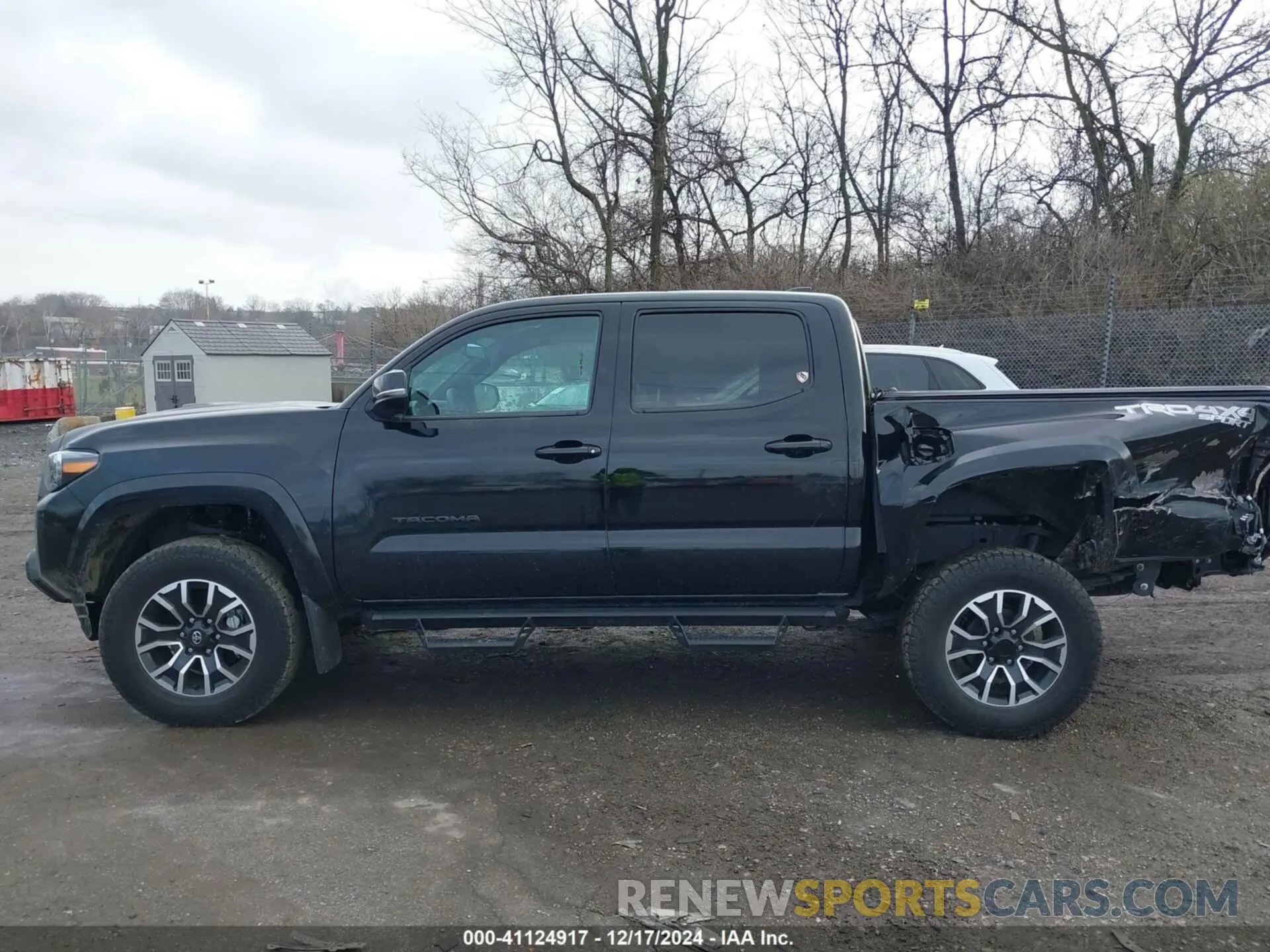 14 fotografías del automóvil dañado 3TMCZ5AN7PM569882 TOYOTA TACOMA 2023