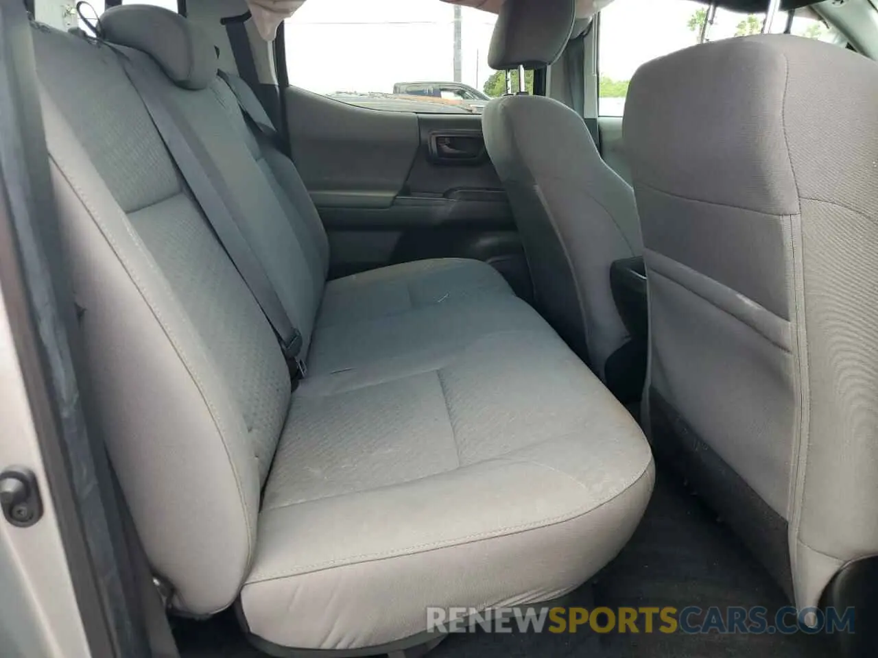 10 fotografías del automóvil dañado 3TMCZ5AN7PM575276 TOYOTA TACOMA 2023