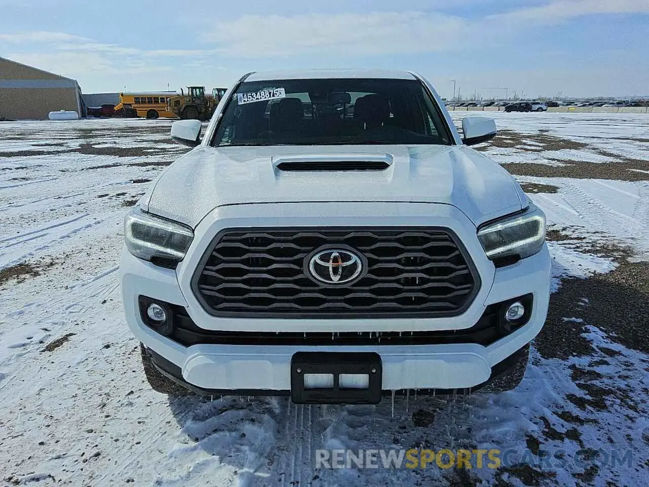 5 fotografías del automóvil dañado 3TMCZ5AN7PM585502 TOYOTA TACOMA 2023
