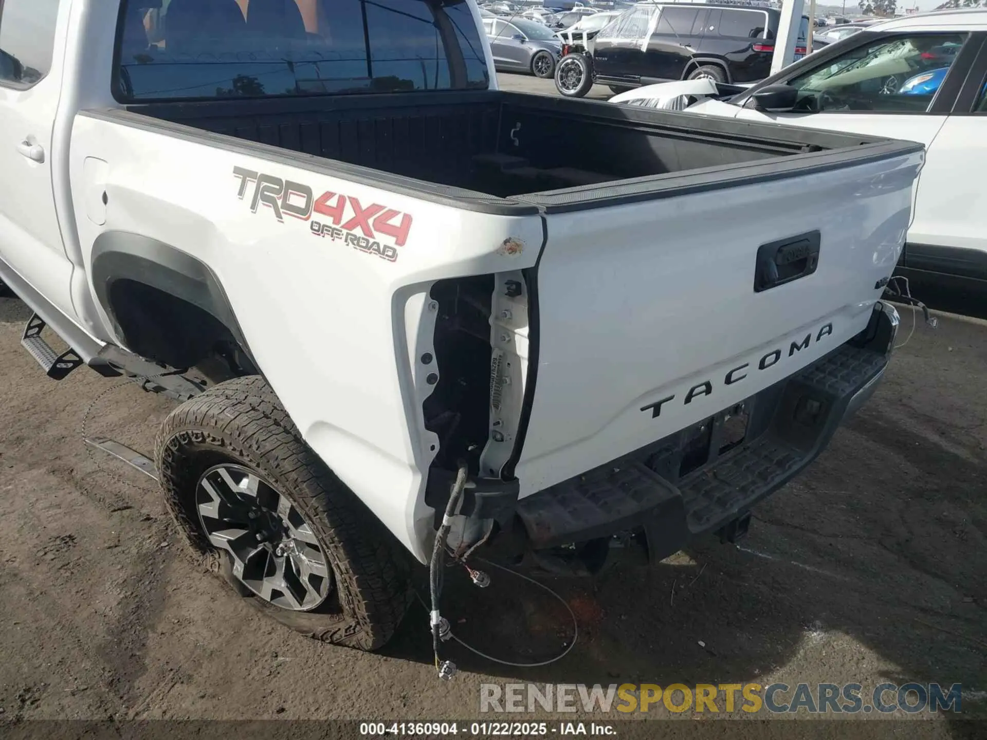 6 fotografías del automóvil dañado 3TMCZ5AN7PM638828 TOYOTA TACOMA 2023