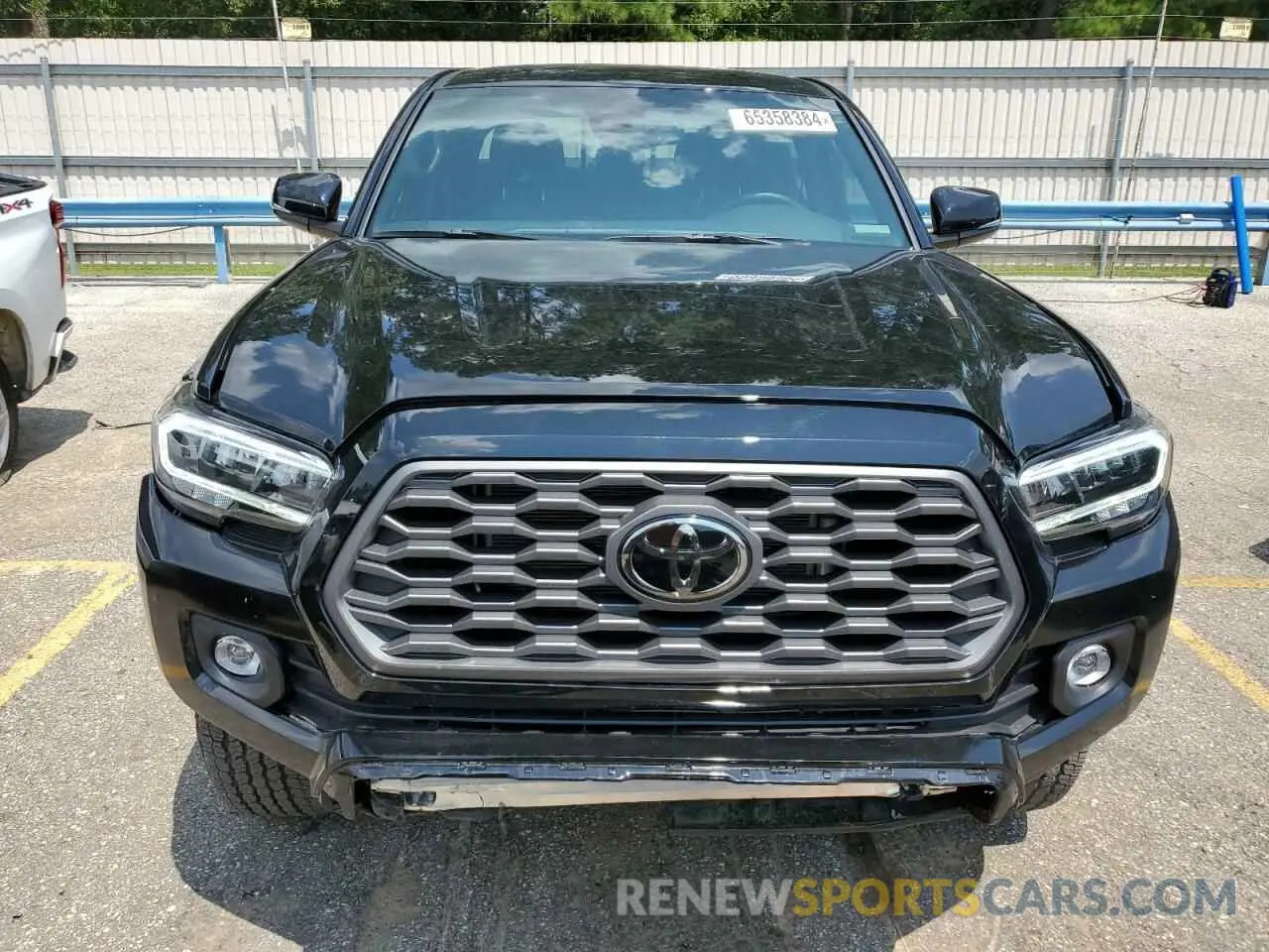 5 fotografías del automóvil dañado 3TMCZ5AN7PM644841 TOYOTA TACOMA 2023