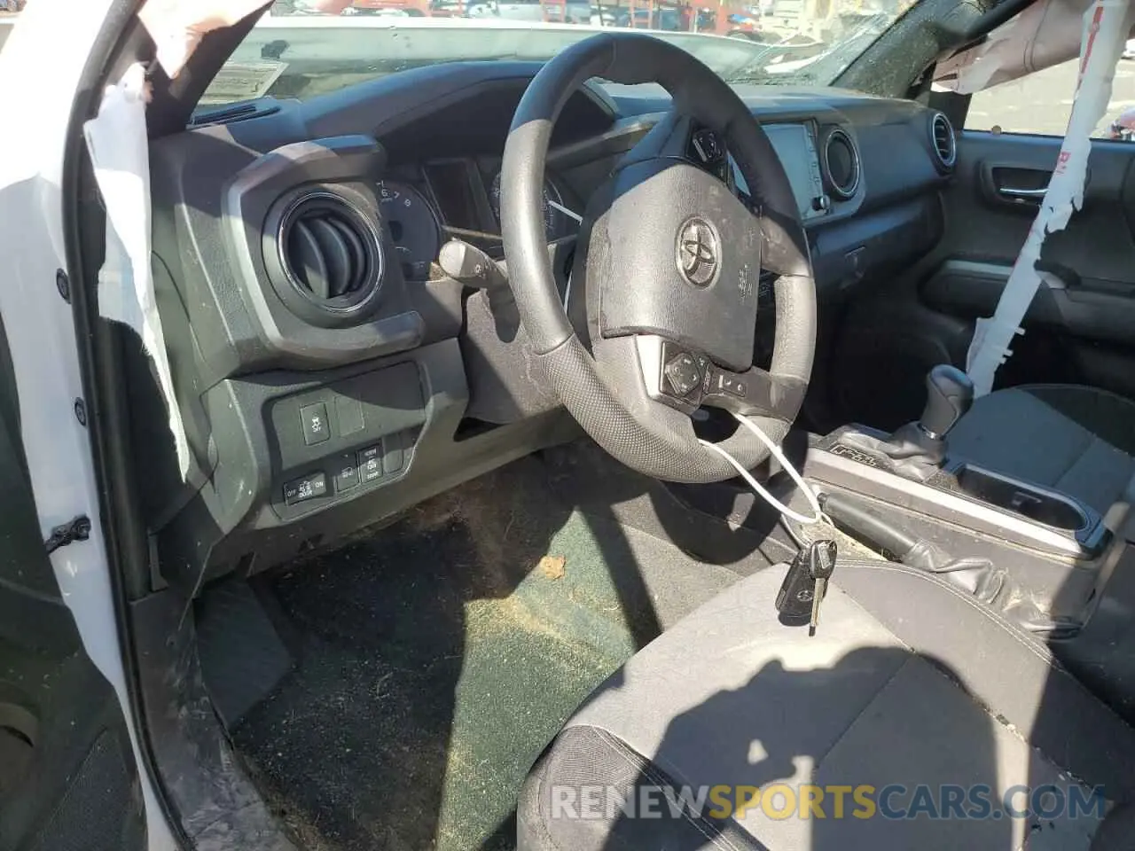 8 fotografías del automóvil dañado 3TMCZ5AN7PM649683 TOYOTA TACOMA 2023