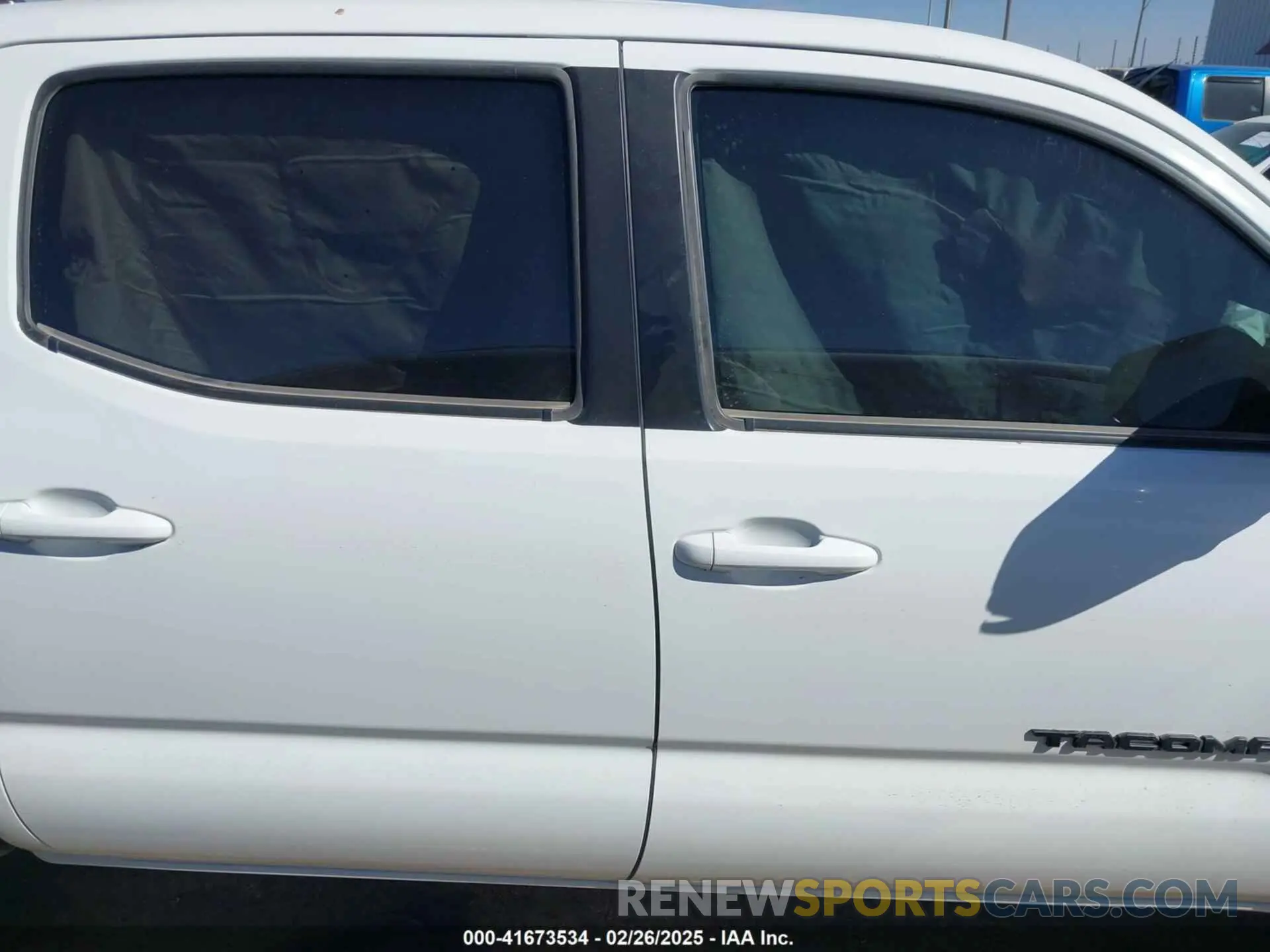 14 fotografías del automóvil dañado 3TMCZ5AN7PM653250 TOYOTA TACOMA 2023