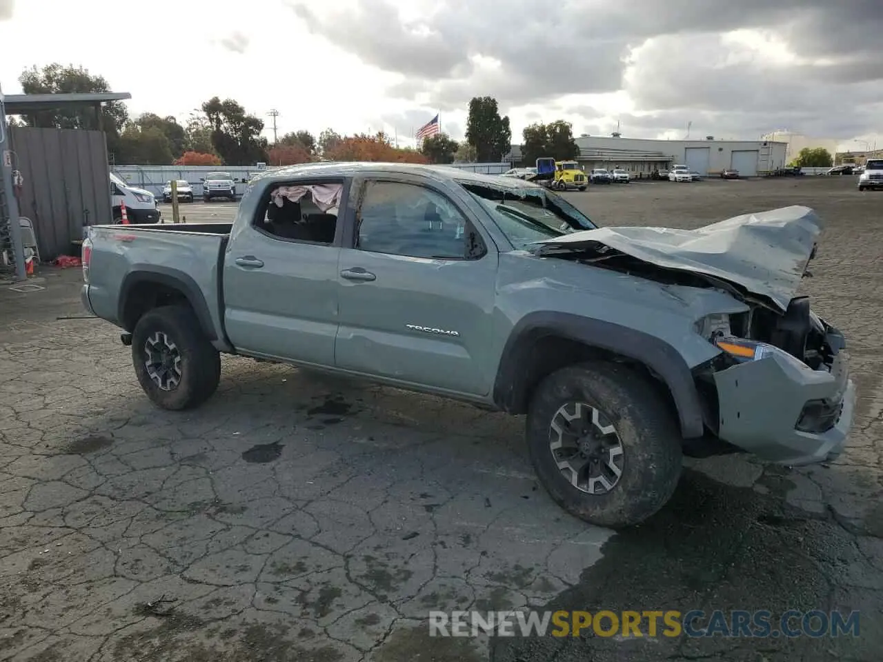 4 fotografías del automóvil dañado 3TMCZ5AN8PM548667 TOYOTA TACOMA 2023
