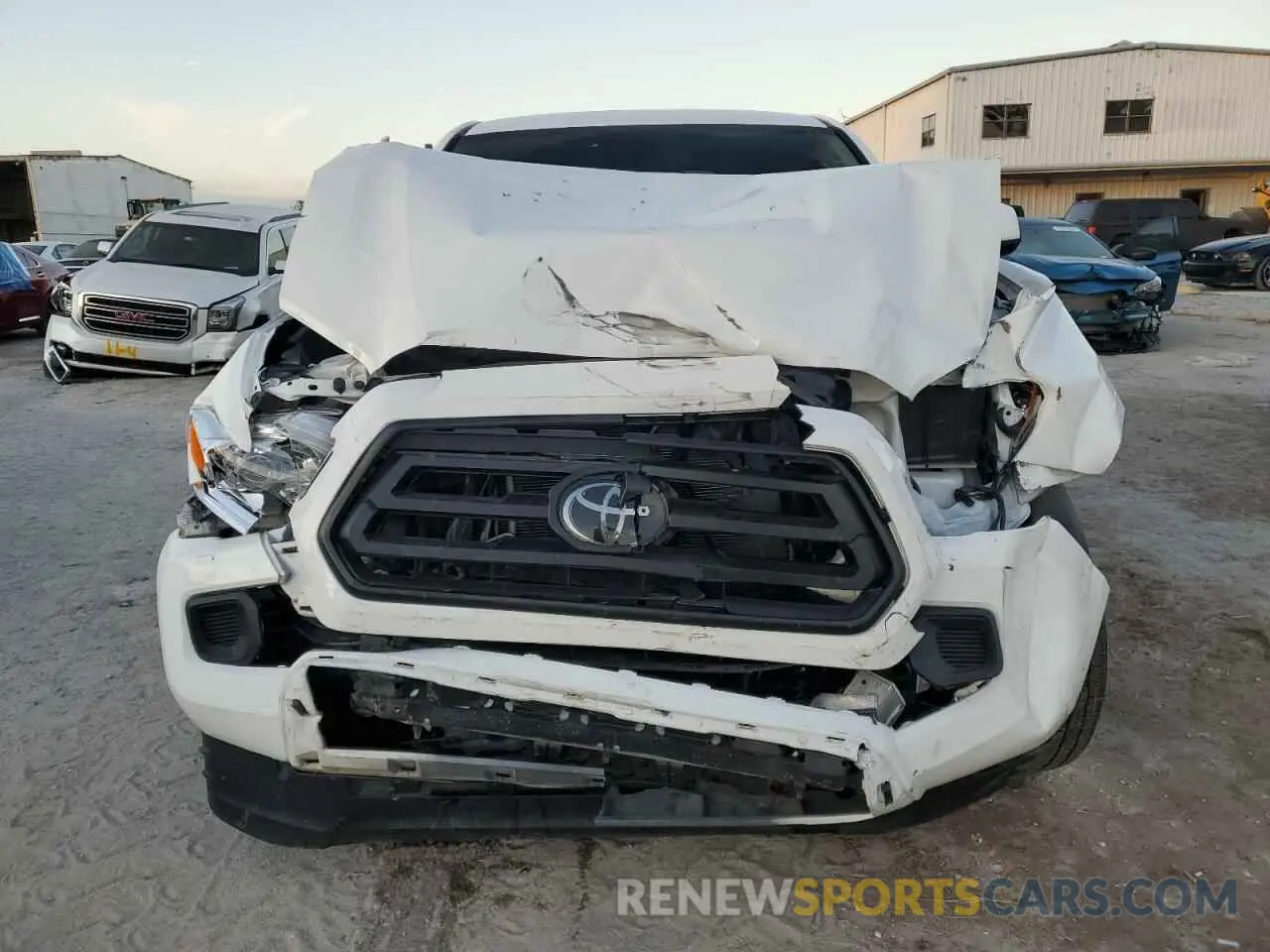 5 fotografías del automóvil dañado 3TMCZ5AN8PM548992 TOYOTA TACOMA 2023