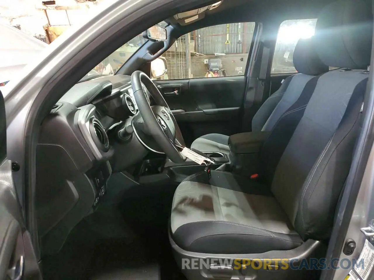 7 fotografías del automóvil dañado 3TMCZ5AN8PM578879 TOYOTA TACOMA 2023