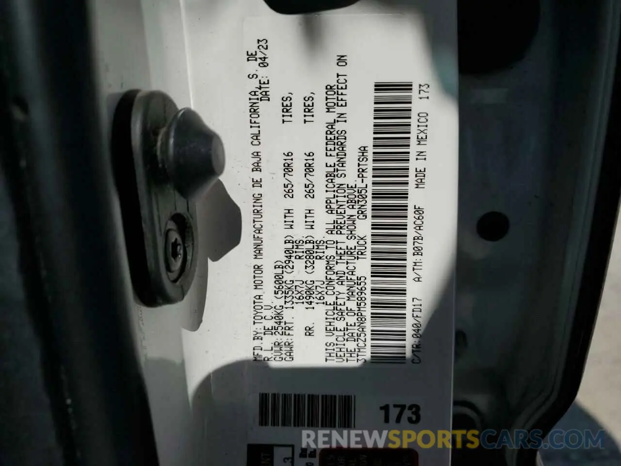 12 fotografías del automóvil dañado 3TMCZ5AN8PM589655 TOYOTA TACOMA 2023