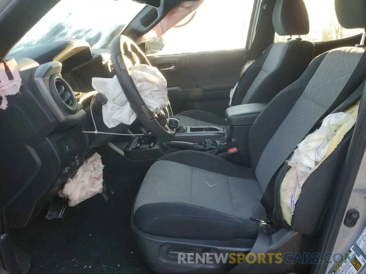 7 fotografías del automóvil dañado 3TMCZ5AN8PM638790 TOYOTA TACOMA 2023