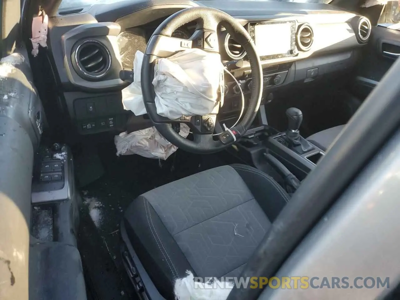 8 fotografías del automóvil dañado 3TMCZ5AN8PM638790 TOYOTA TACOMA 2023