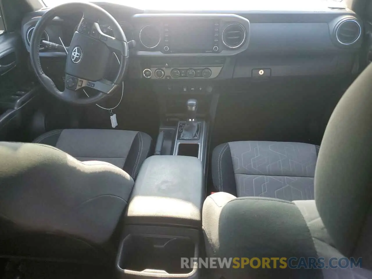 8 fotografías del automóvil dañado 3TMCZ5AN9PM542523 TOYOTA TACOMA 2023