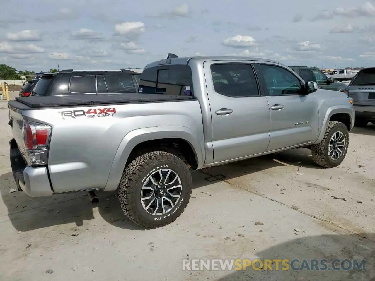 3 fotografías del automóvil dañado 3TMCZ5AN9PM552260 TOYOTA TACOMA 2023