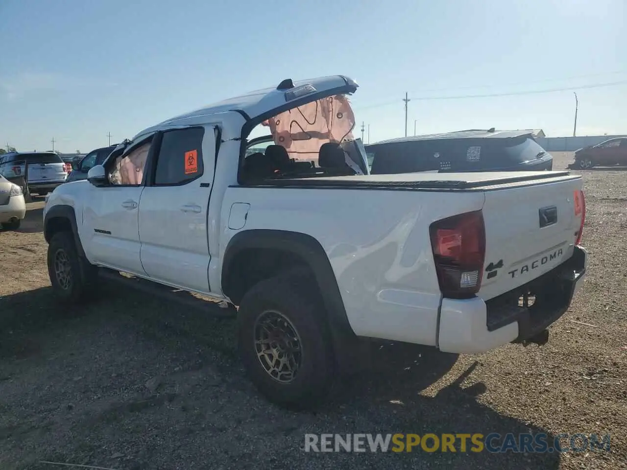 2 fotografías del automóvil dañado 3TMCZ5ANXPM609792 TOYOTA TACOMA 2023