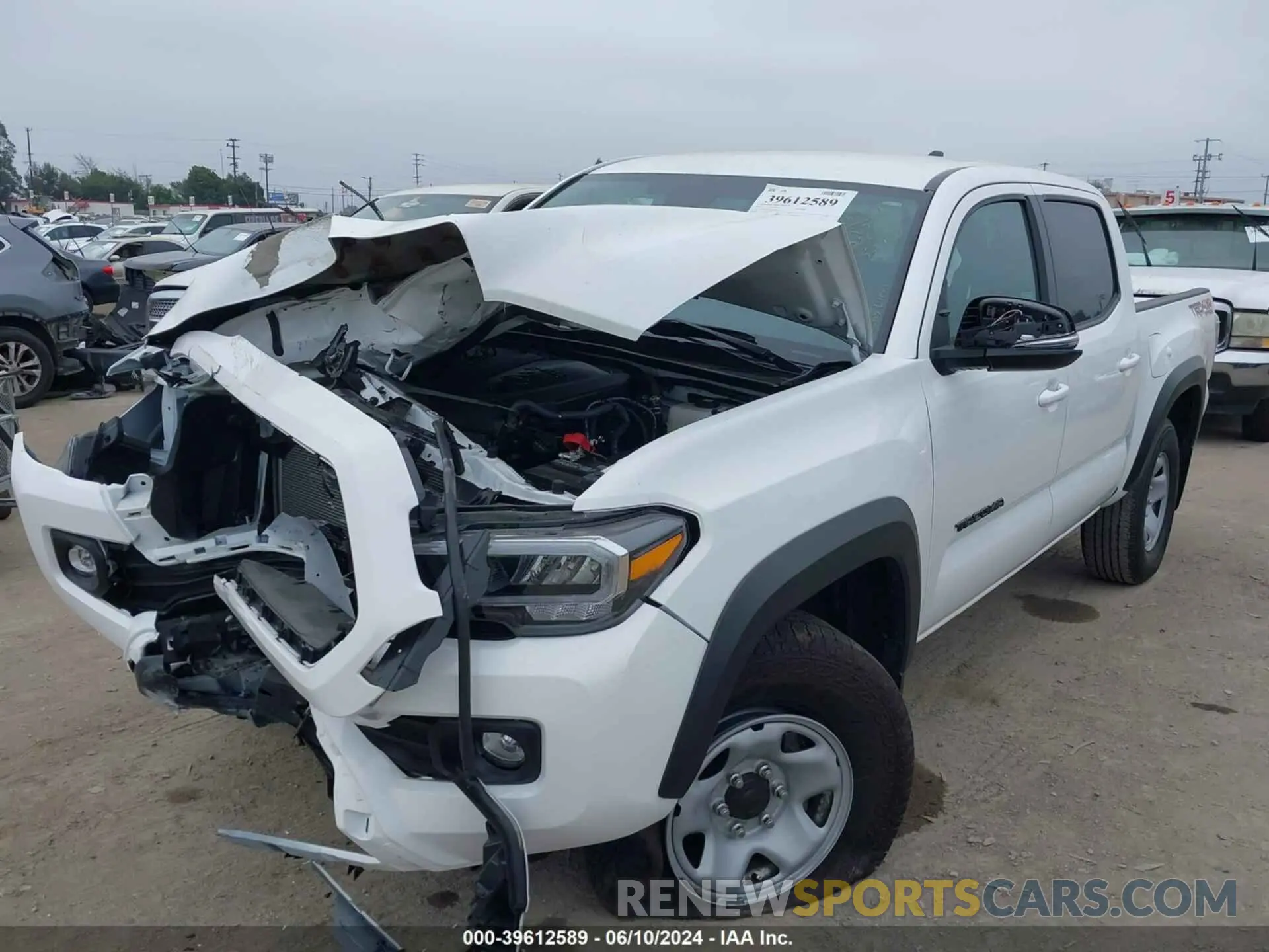 2 fotografías del automóvil dañado 3TMCZ5ANXPM620534 TOYOTA TACOMA 2023