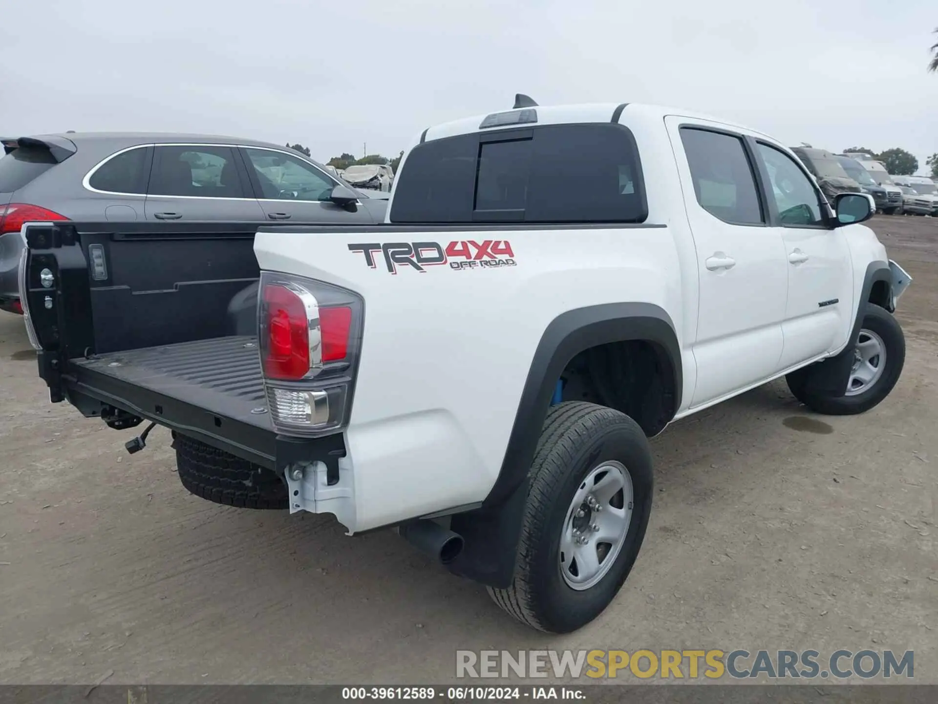 4 fotografías del automóvil dañado 3TMCZ5ANXPM620534 TOYOTA TACOMA 2023