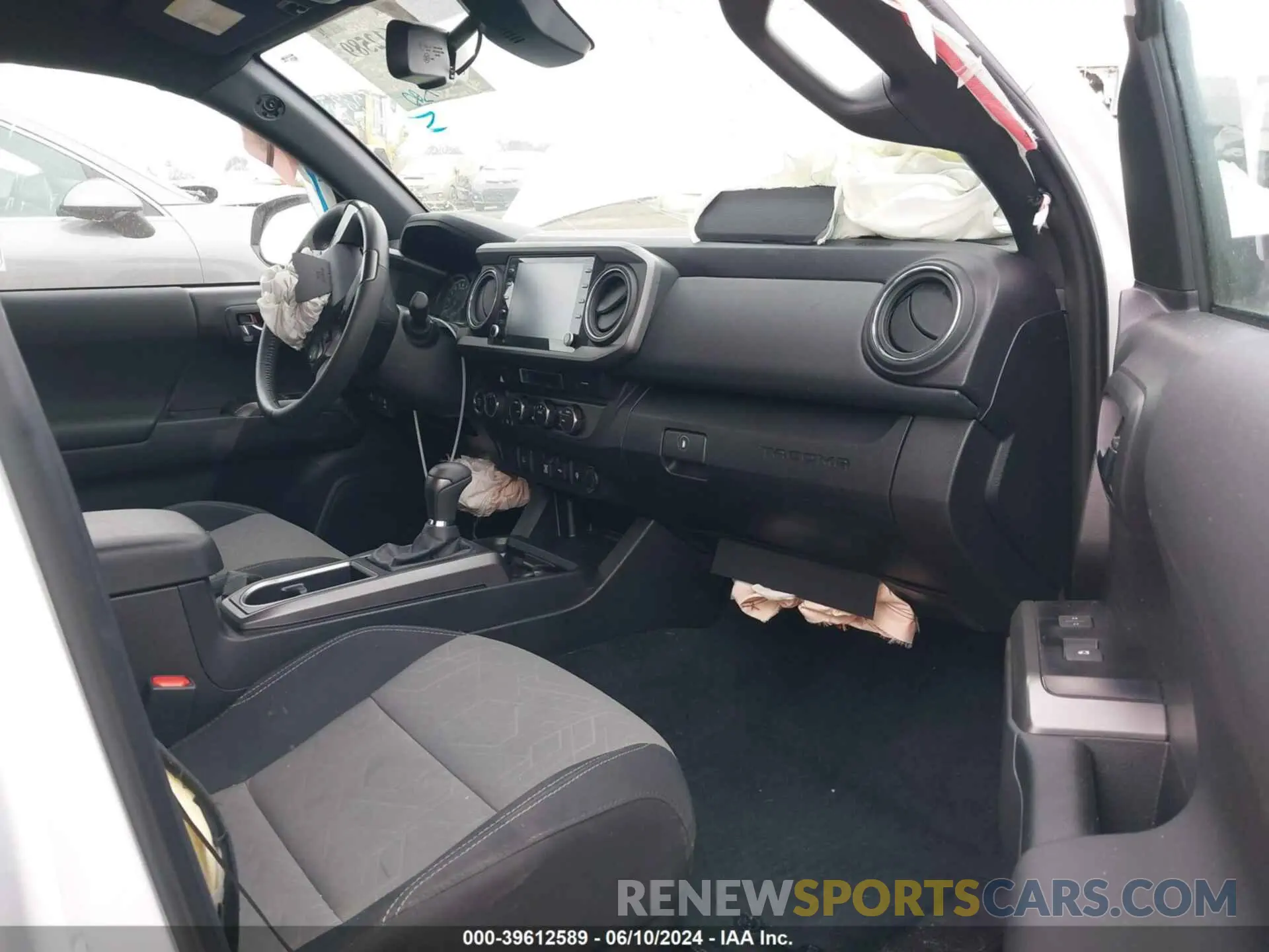 5 fotografías del automóvil dañado 3TMCZ5ANXPM620534 TOYOTA TACOMA 2023