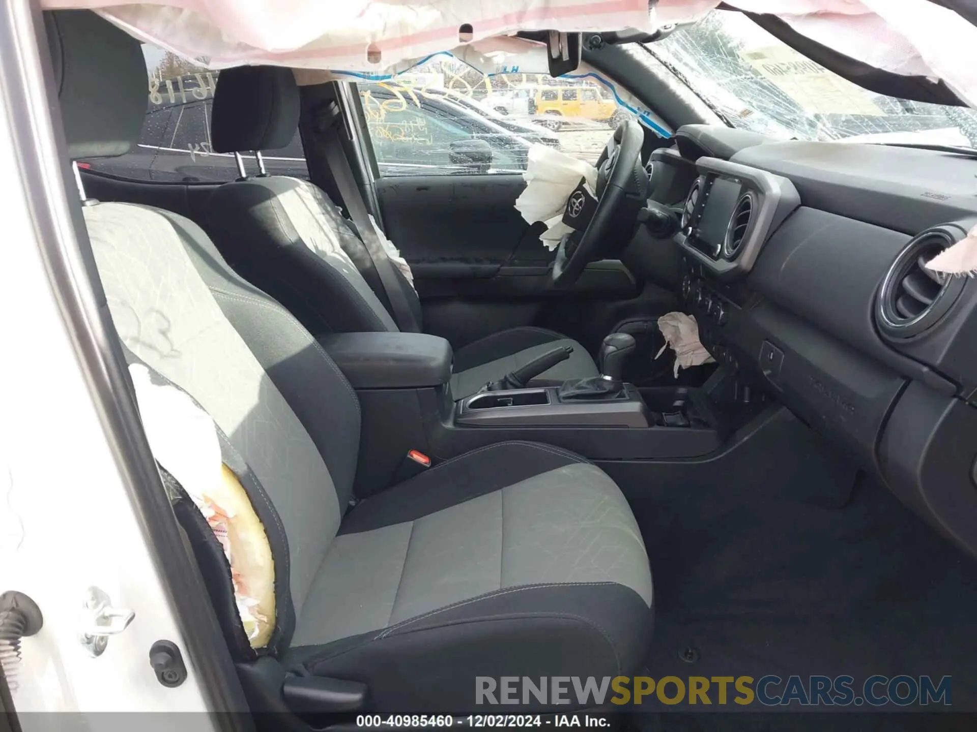5 fotografías del automóvil dañado 3TMCZ5ANXPM641187 TOYOTA TACOMA 2023
