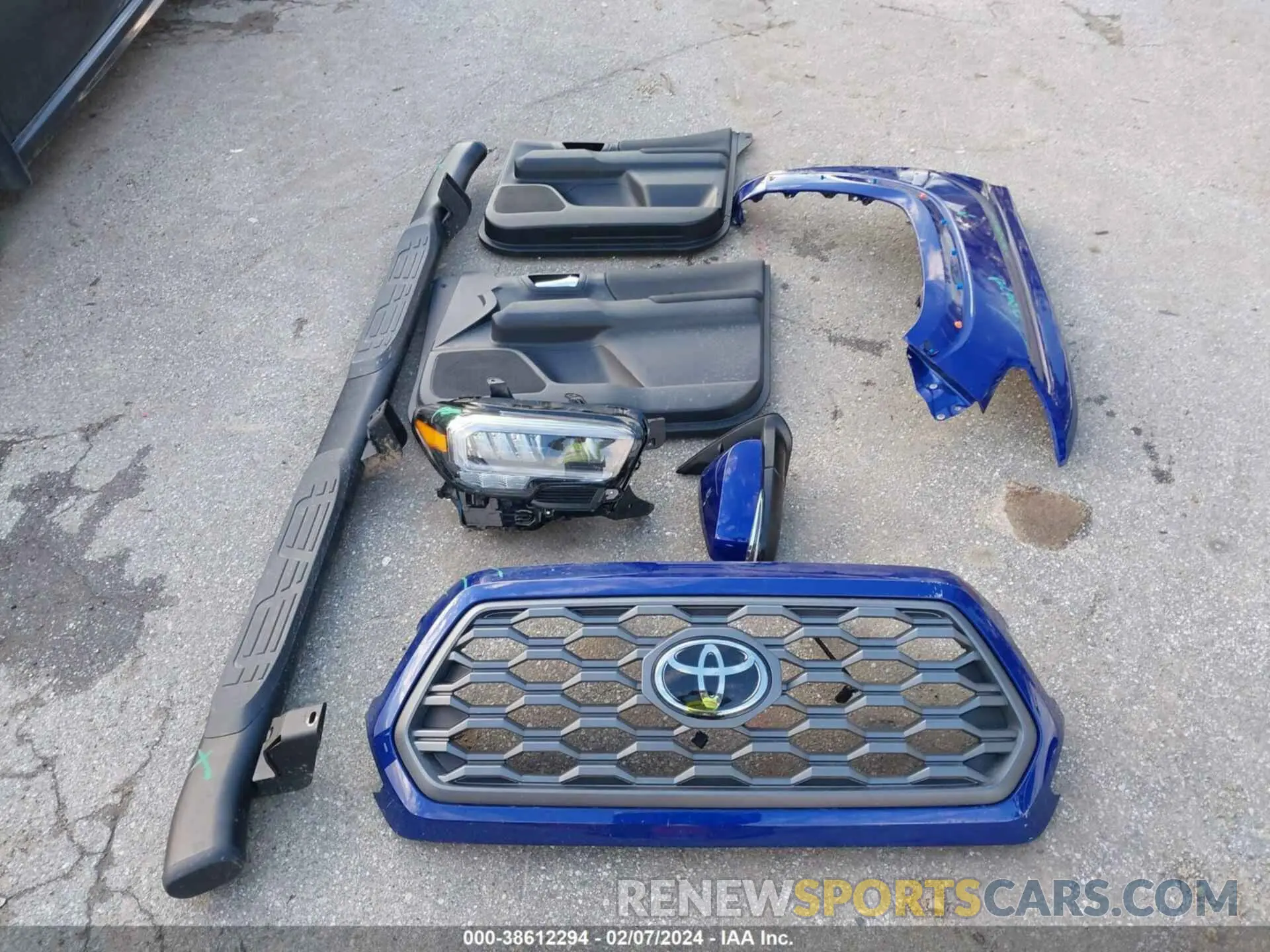 12 fotografías del automóvil dañado 3TMDZ5BN0PM166037 TOYOTA TACOMA 2023