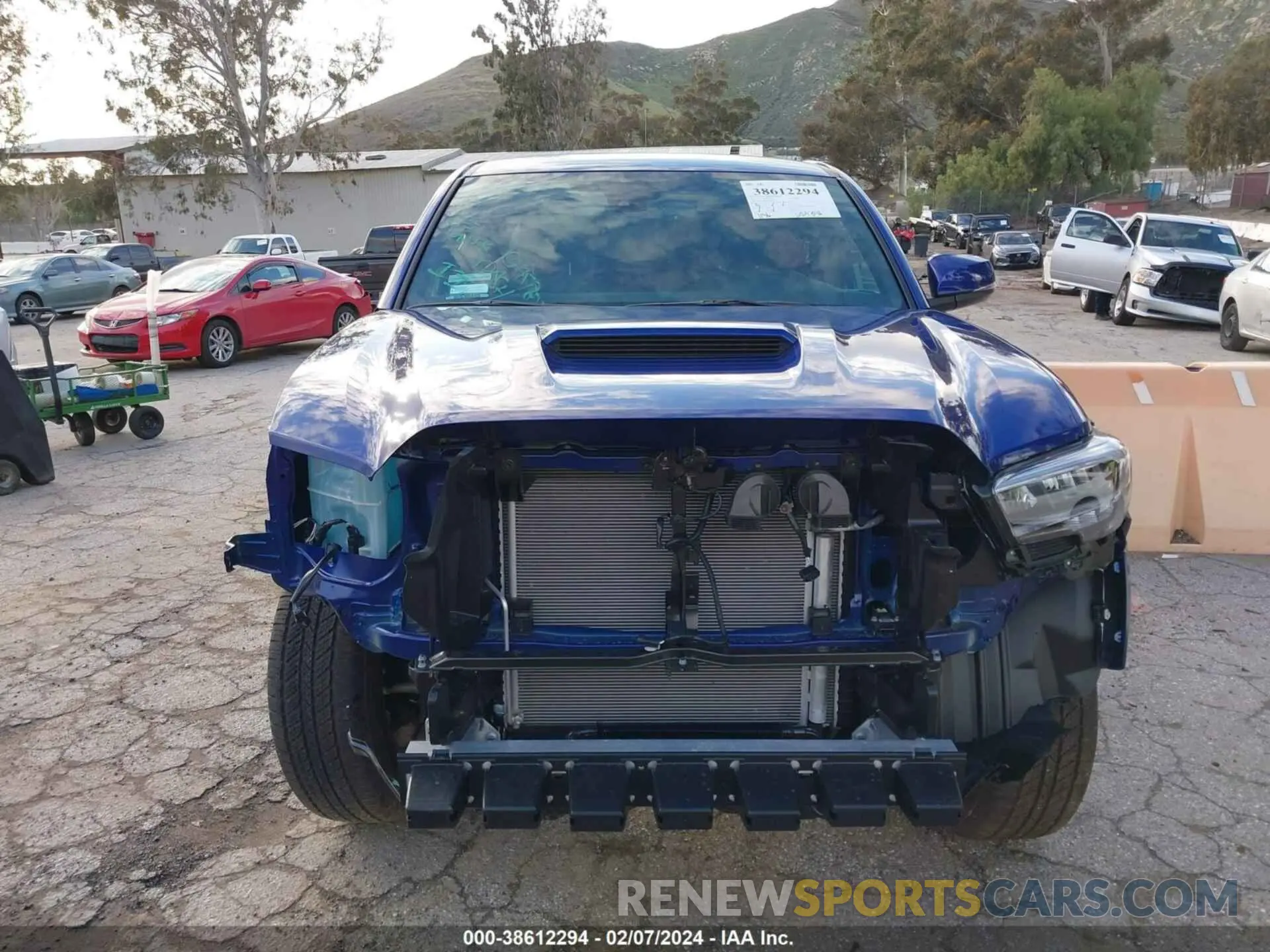 13 fotografías del automóvil dañado 3TMDZ5BN0PM166037 TOYOTA TACOMA 2023