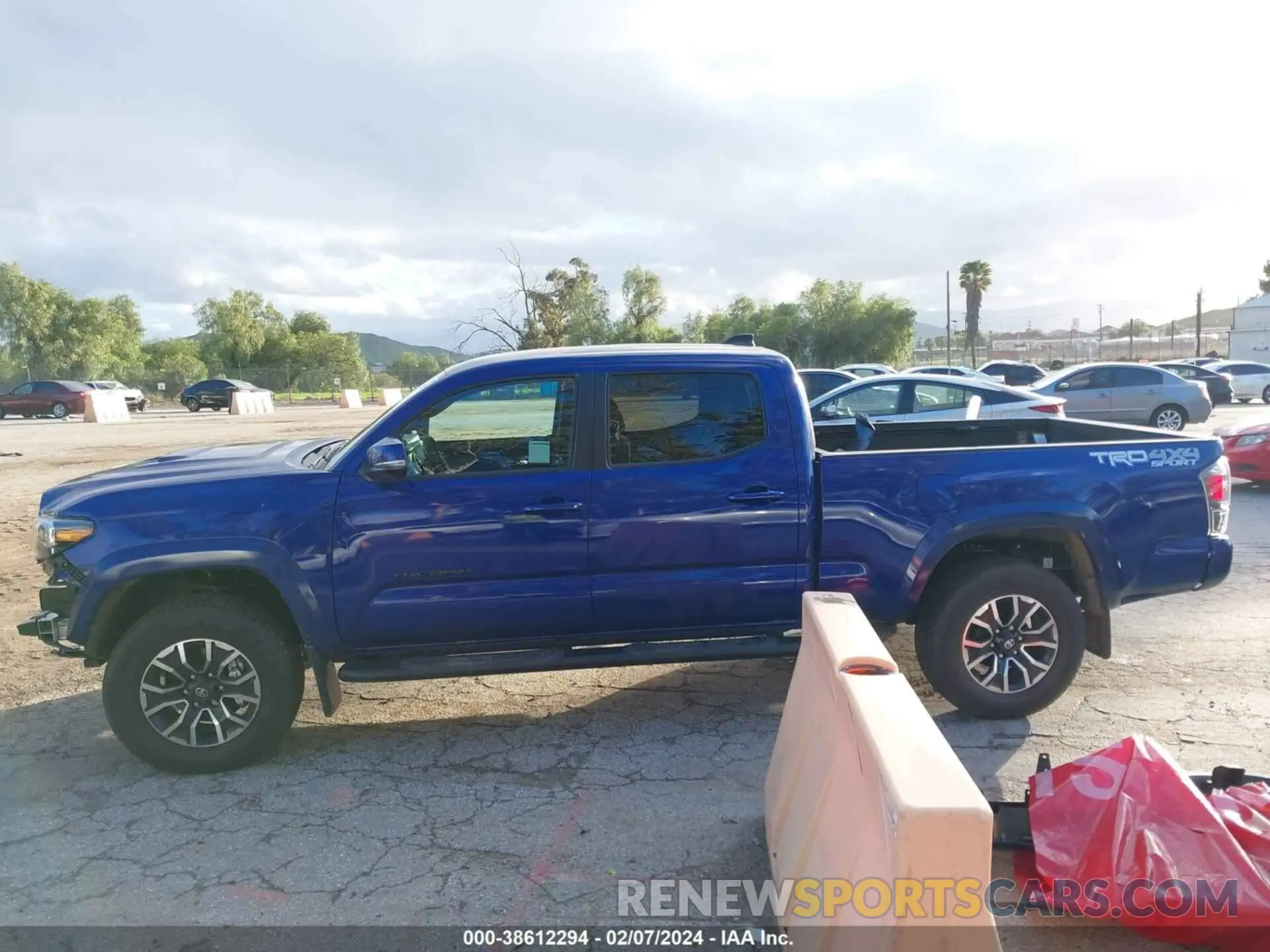 15 fotografías del automóvil dañado 3TMDZ5BN0PM166037 TOYOTA TACOMA 2023