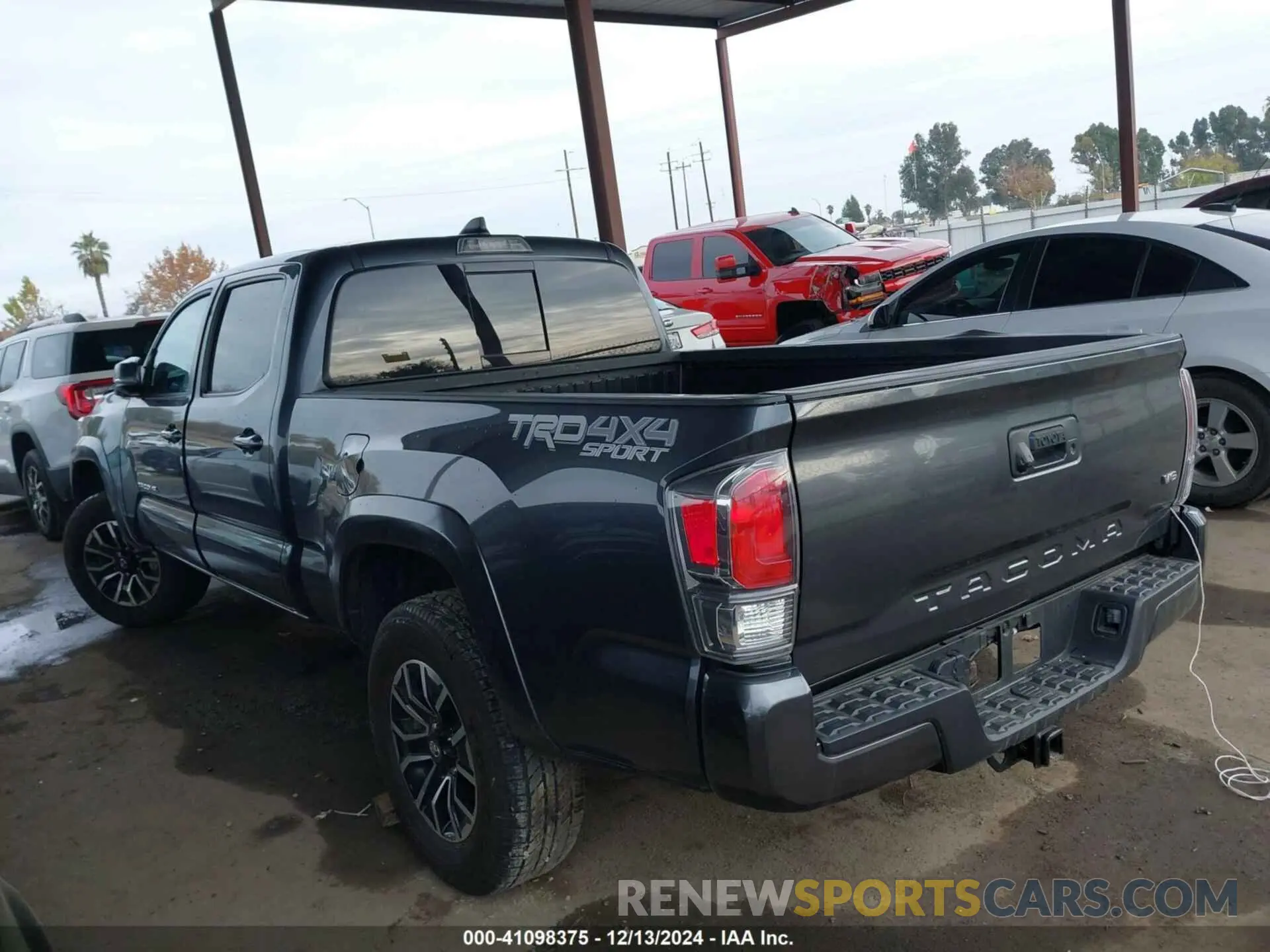 14 fotografías del automóvil dañado 3TMDZ5BN1PM142619 TOYOTA TACOMA 2023