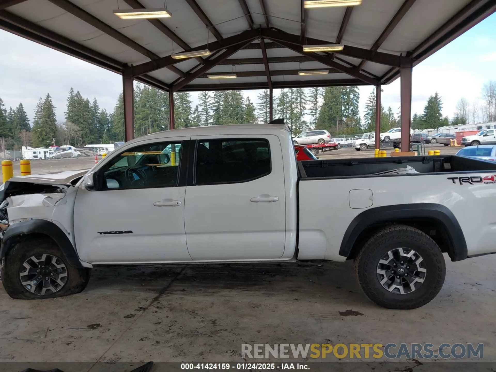 14 fotografías del automóvil dañado 3TMDZ5BN1PM158884 TOYOTA TACOMA 2023