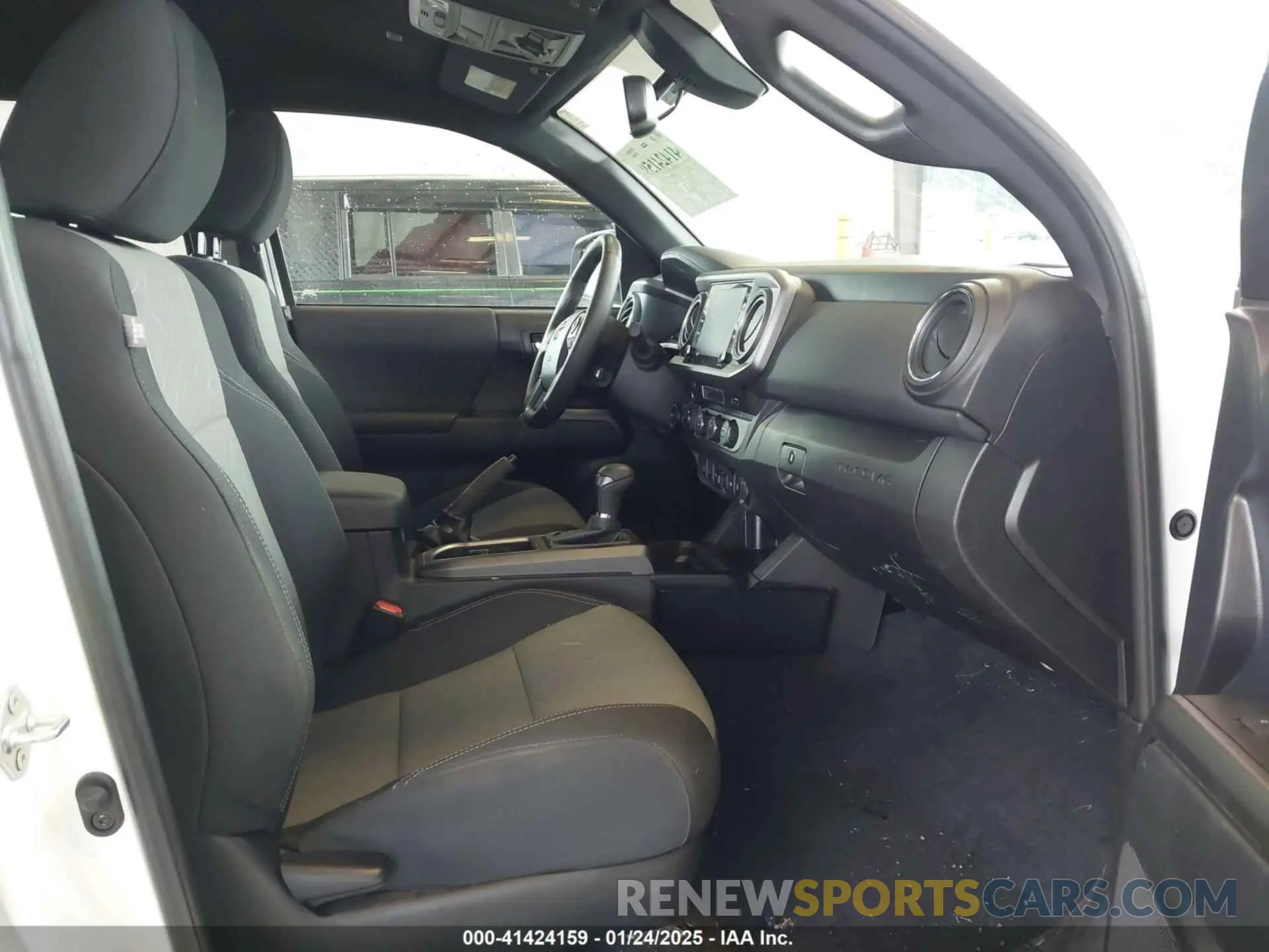 5 fotografías del automóvil dañado 3TMDZ5BN1PM158884 TOYOTA TACOMA 2023