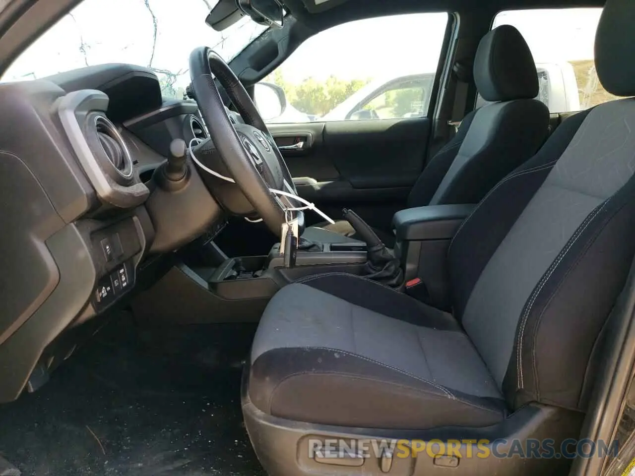 7 fotografías del automóvil dañado 3TMDZ5BN4PM154750 TOYOTA TACOMA 2023