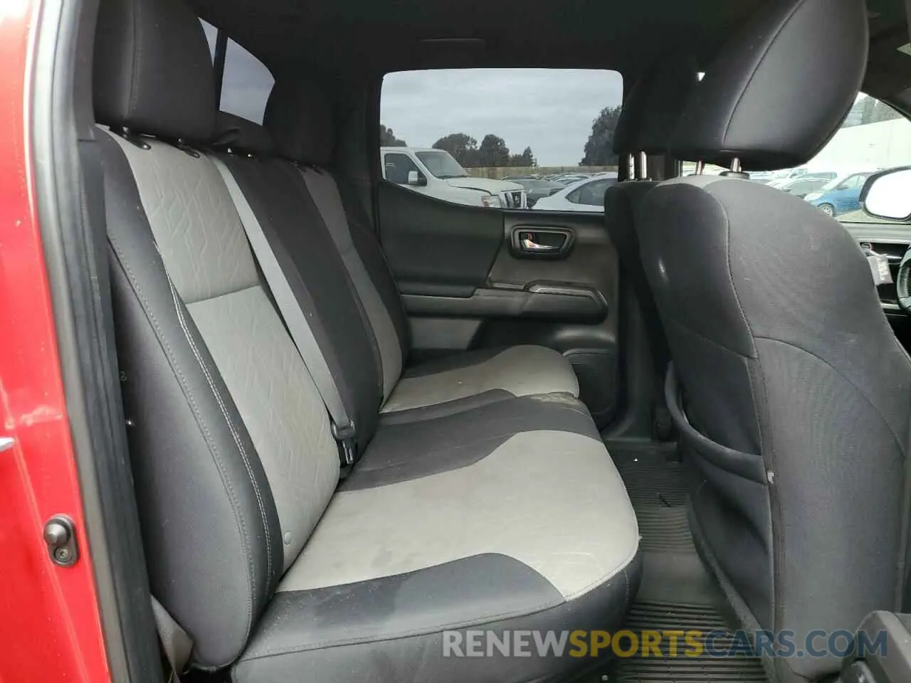 10 fotografías del automóvil dañado 3TMDZ5BN5PM142557 TOYOTA TACOMA 2023