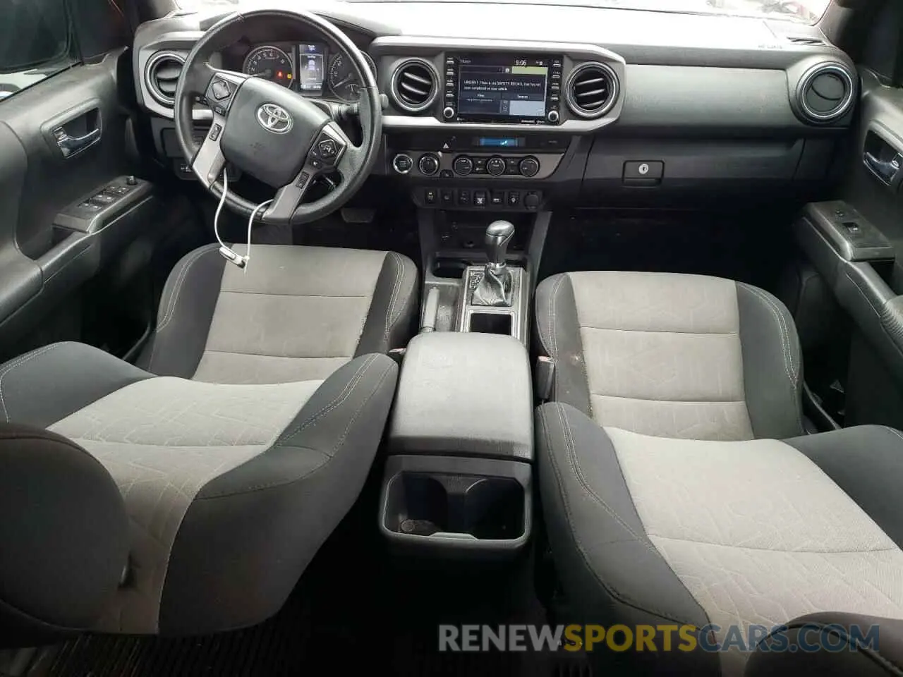 8 fotografías del automóvil dañado 3TMDZ5BN5PM142557 TOYOTA TACOMA 2023