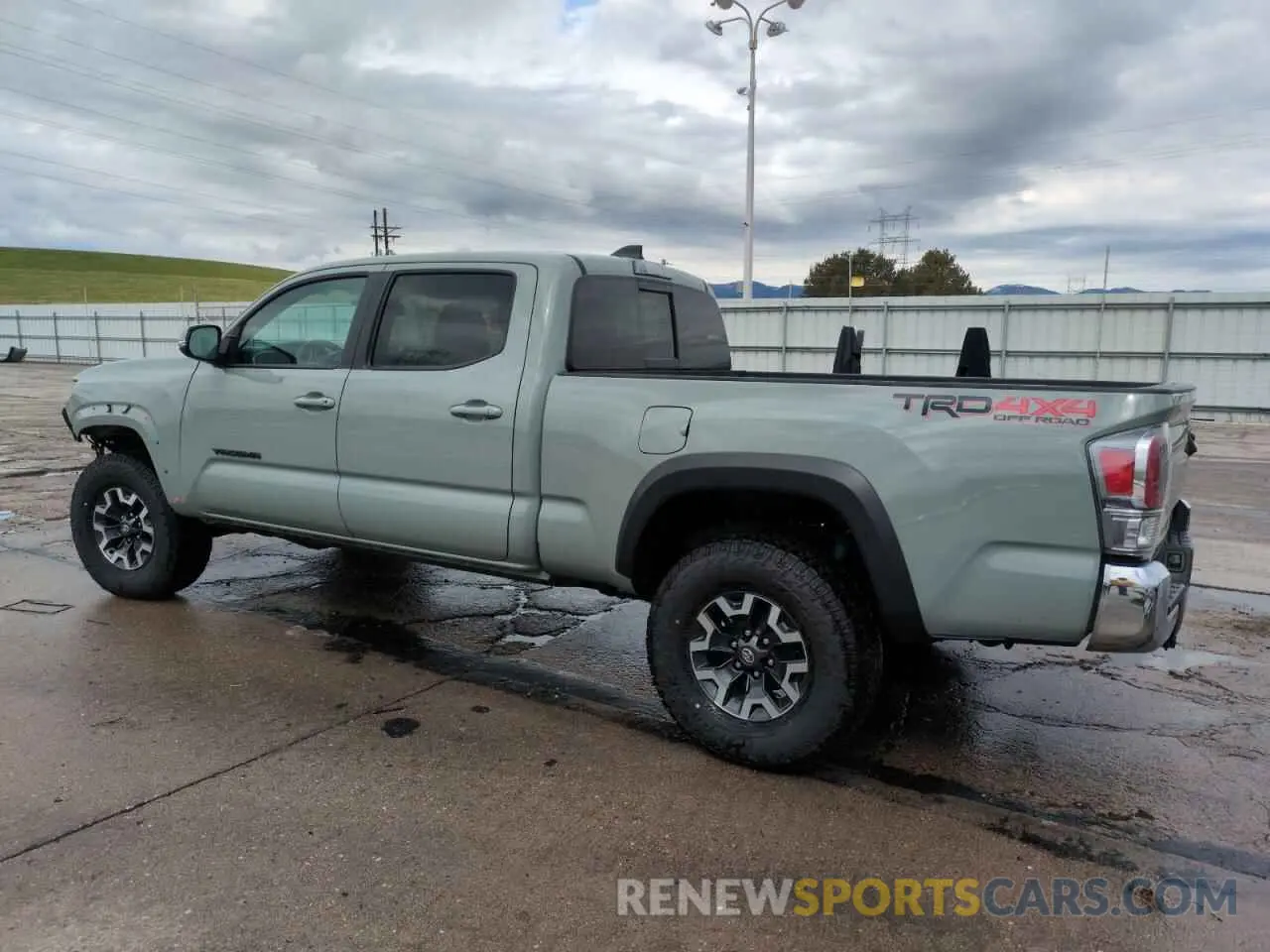 2 fotografías del automóvil dañado 3TMDZ5BN6PM145175 TOYOTA TACOMA 2023